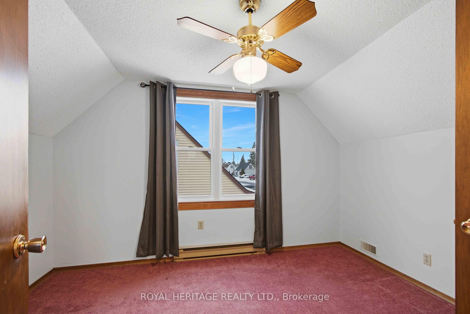Photo 10 of 6 Kerr Crescent, Quinte West, Trenton Ward — HOMEH