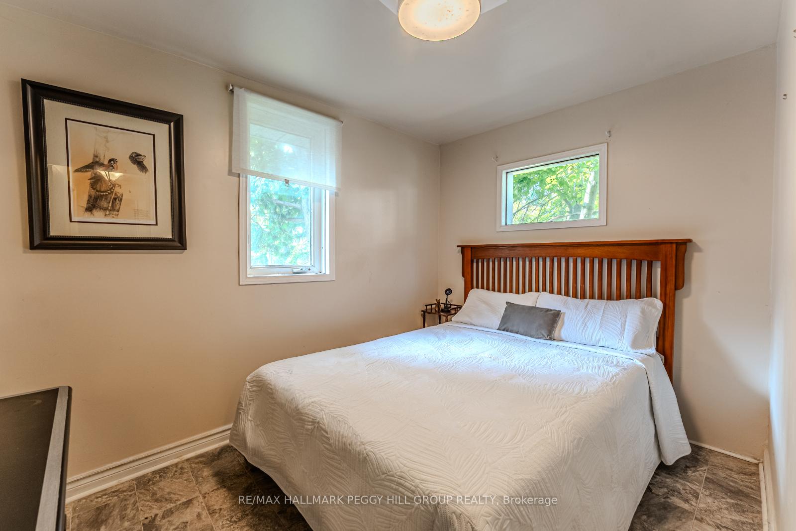 Photo 9 of 30 North Street, Barrie, Wellington — HOMEH