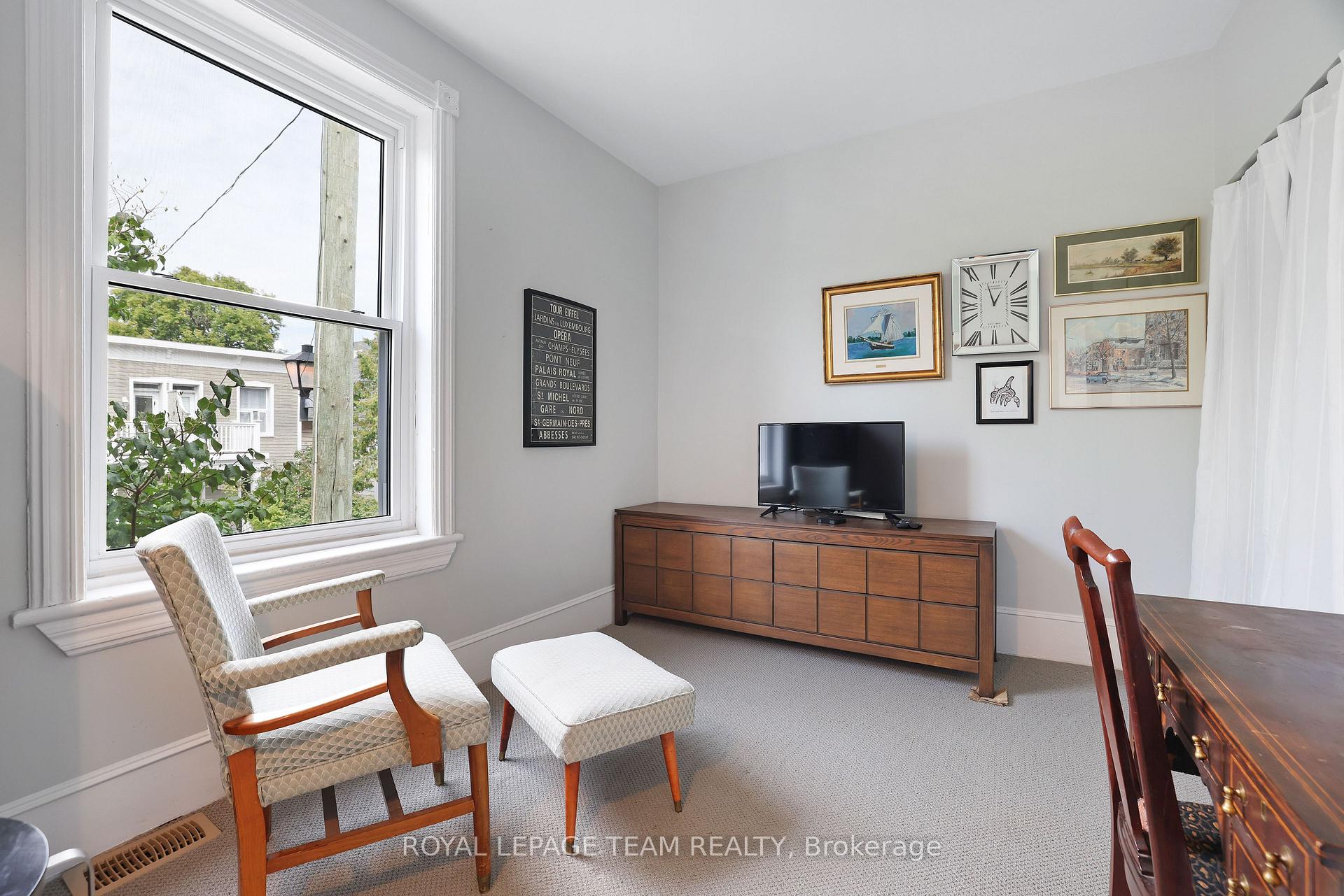 Photo 6 of 166 Guigues Avenue, Ottawa, Lower Town/Byward Market — HOMEH