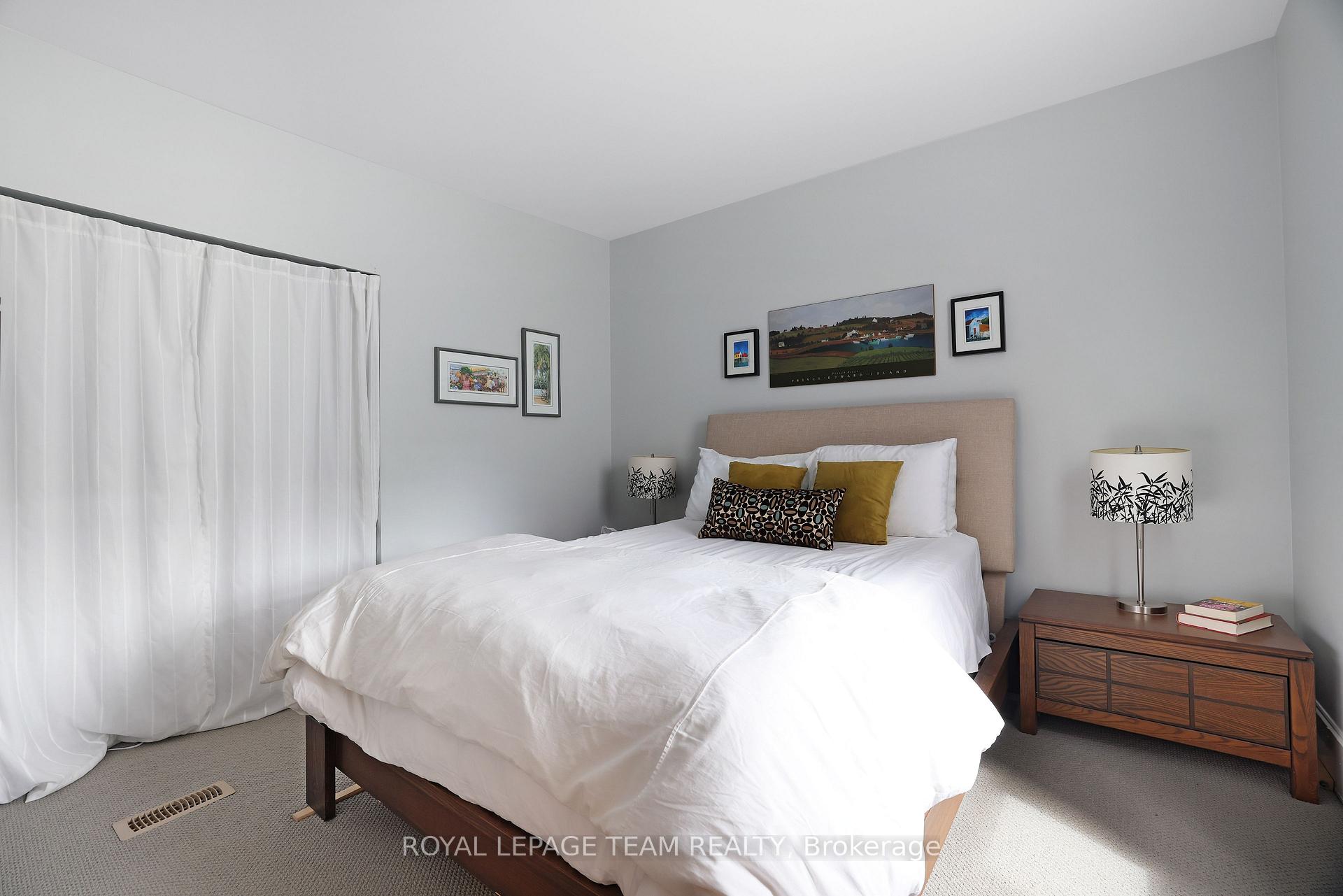 Photo 18 of 166 Guigues Avenue, Ottawa, Lower Town/Byward Market — HOMEH