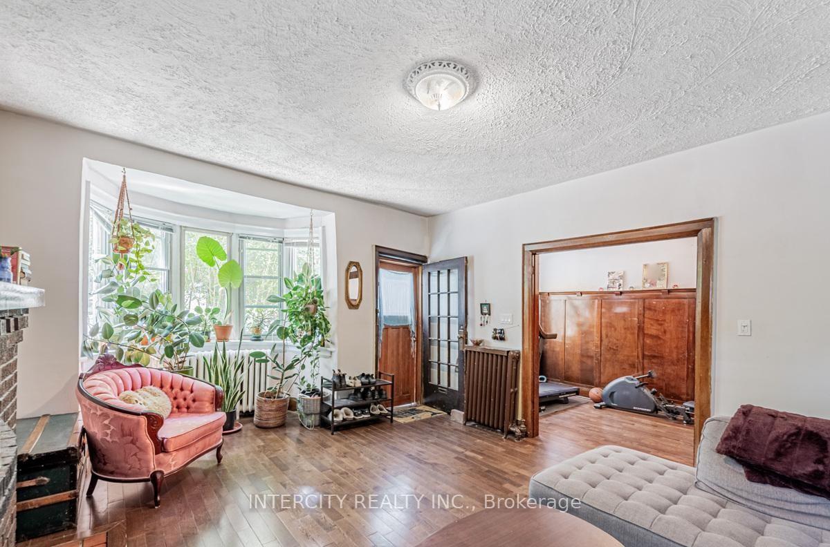 Photo 17 of 111 Alberta Avenue, Toronto, Wychwood — HOMEH
