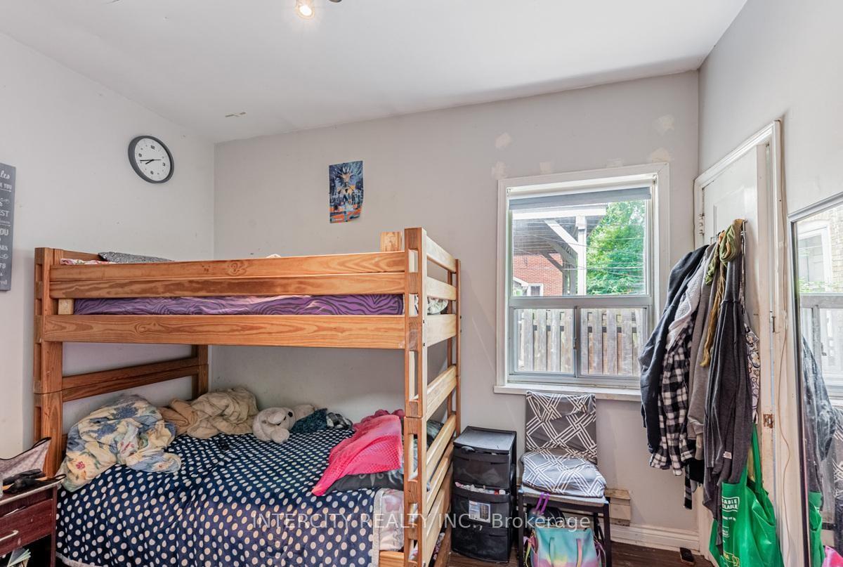 Photo 14 of 111 Alberta Avenue, Toronto, Wychwood — HOMEH