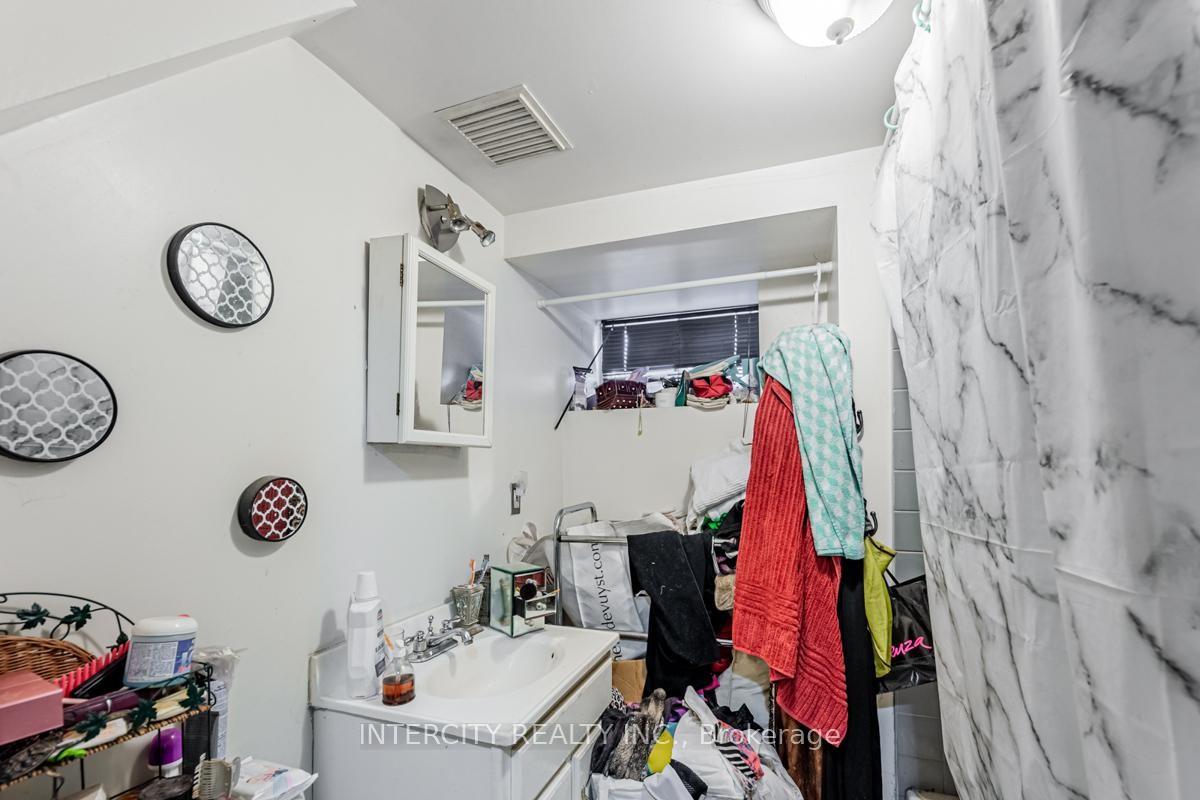 Photo 7 of 111 Alberta Avenue, Toronto, Wychwood — HOMEH