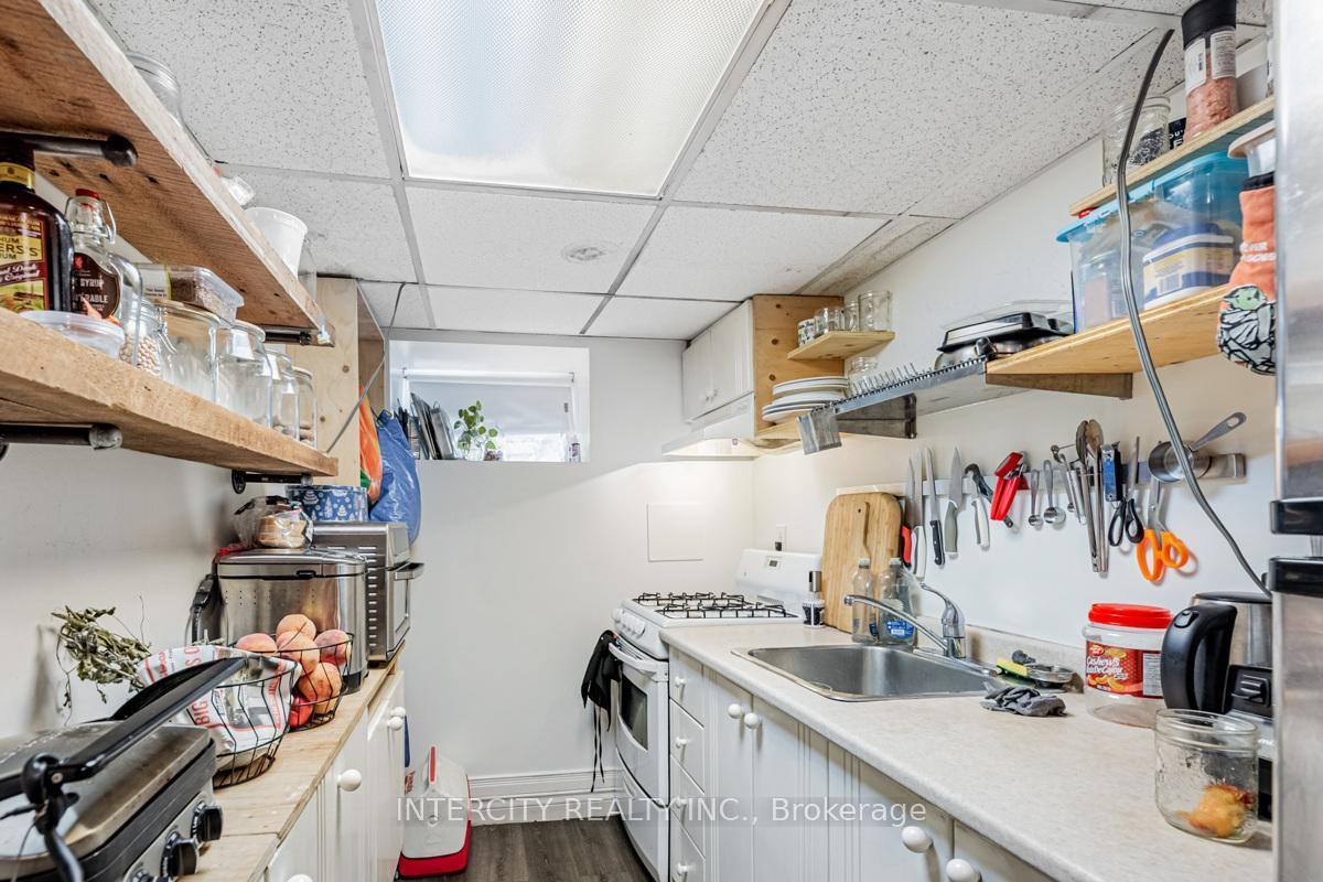Photo 10 of 111 Alberta Avenue, Toronto, Wychwood — HOMEH