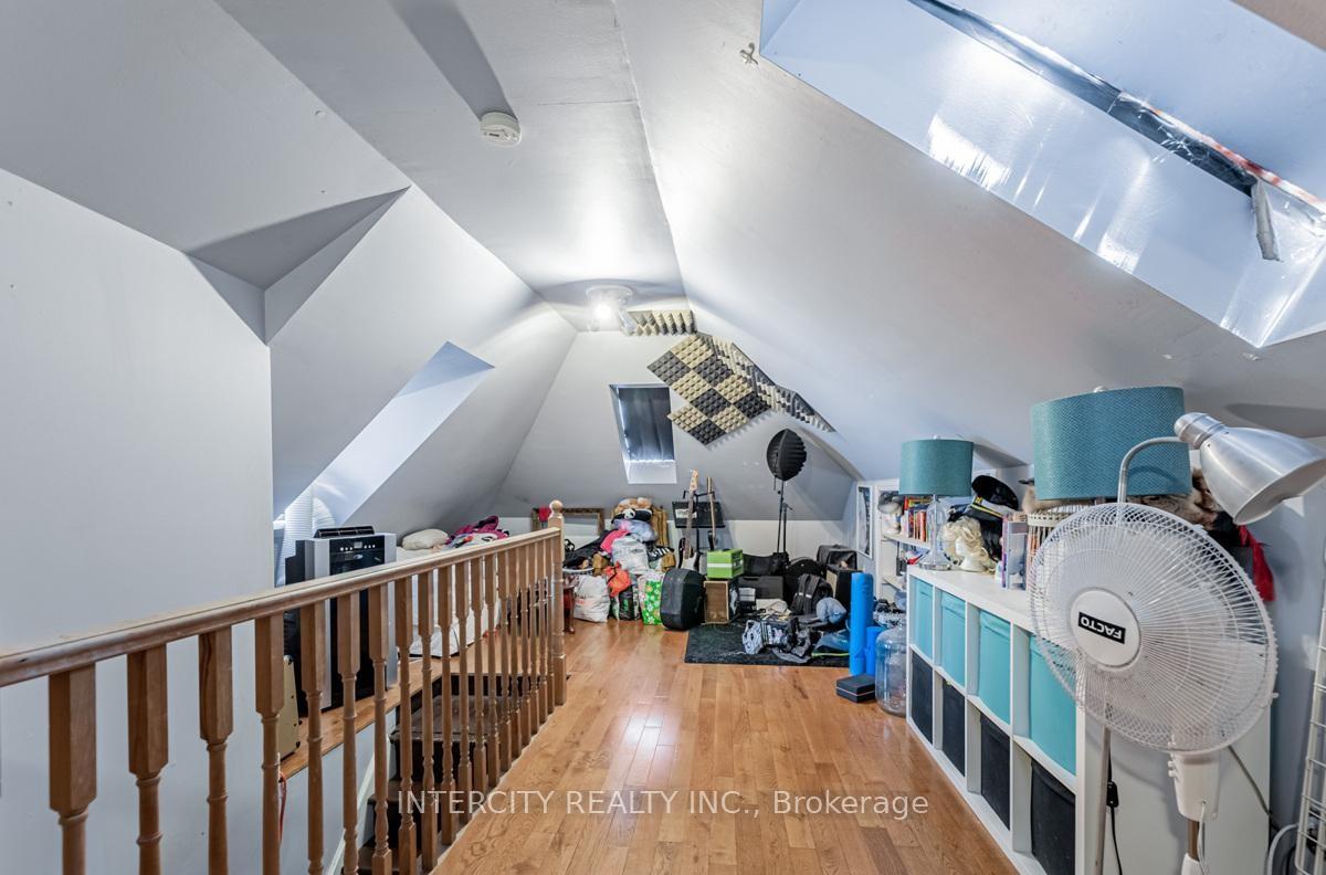 Photo 31 of 111 Alberta Avenue, Toronto, Wychwood — HOMEH