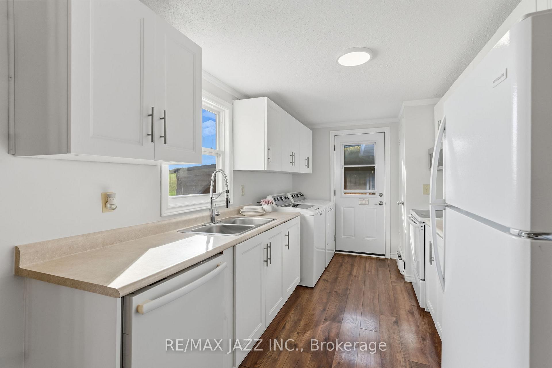 Photo 12 of 15 Bluffs Road, Clarington, Bowmanville — HOMEH