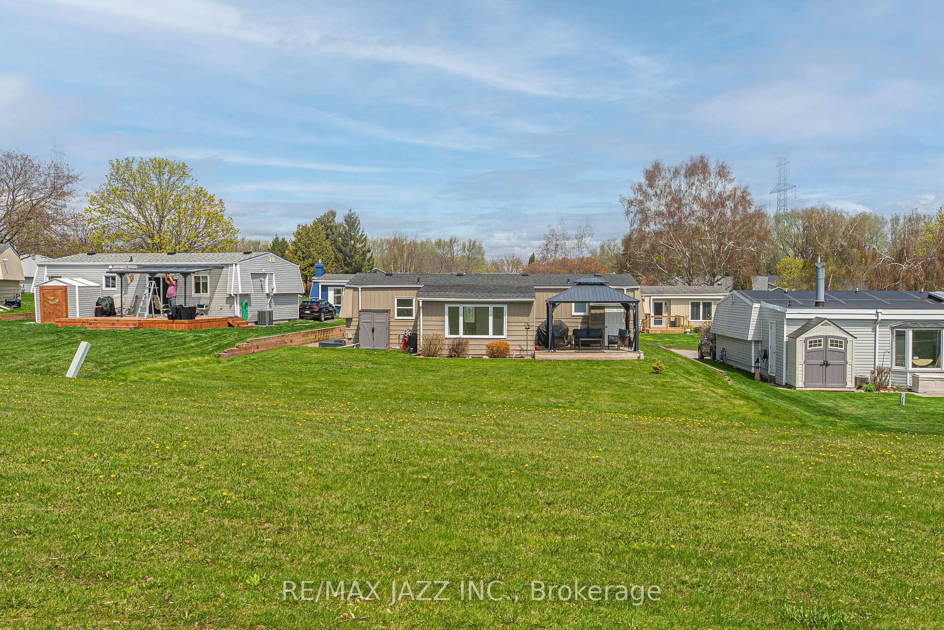 Photo 44 of 15 Bluffs Road, Clarington, Bowmanville — HOMEH
