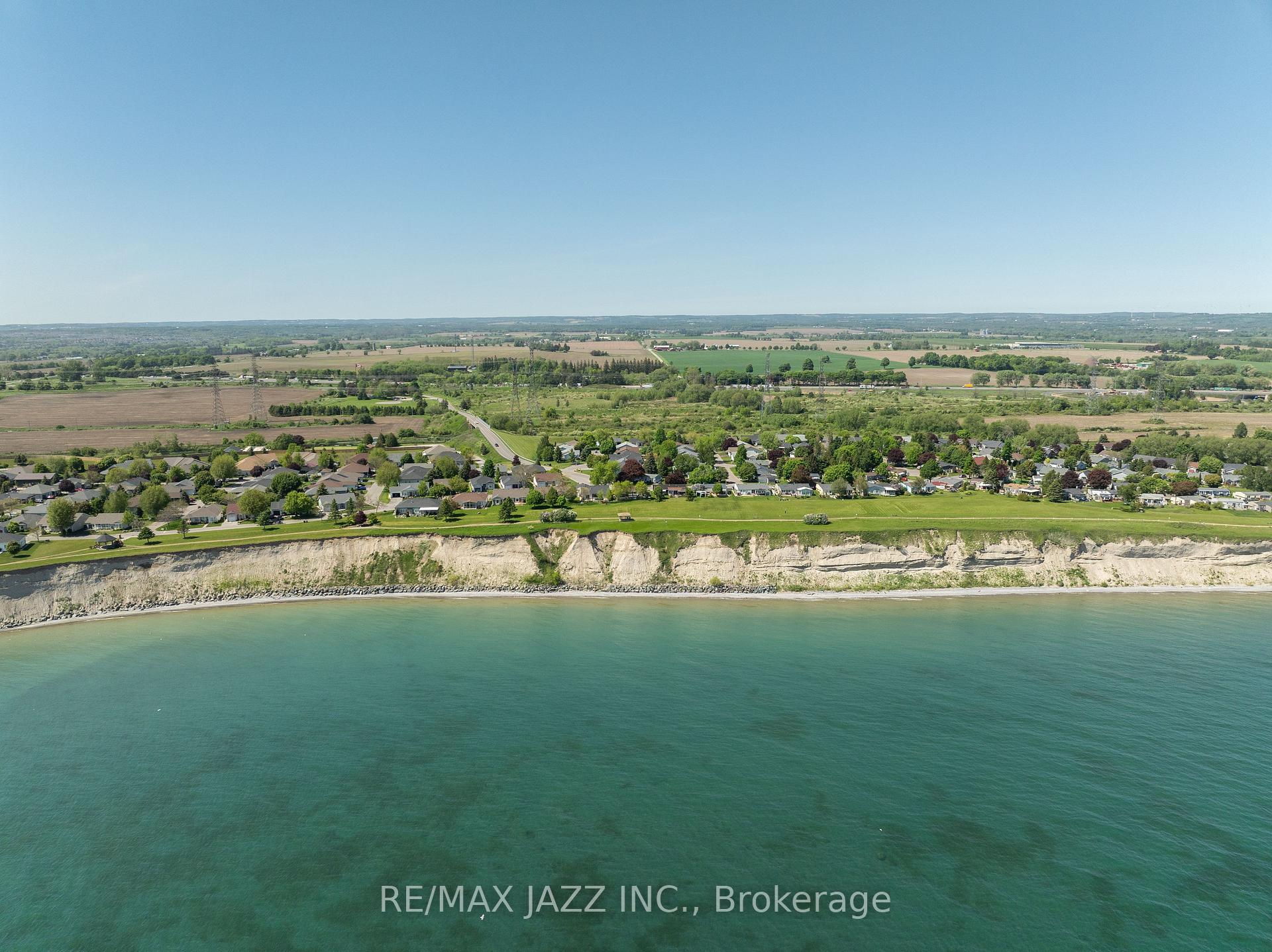 Photo 33 of 15 Bluffs Road, Clarington, Bowmanville — HOMEH