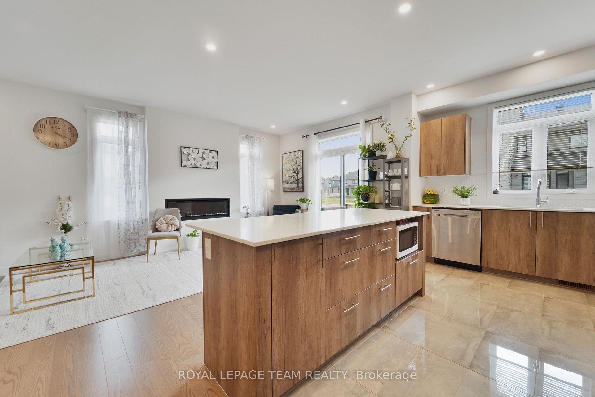 Photo 12 of 91 Heirloom Street, Ottawa, Riverside South/Gloucester Glen — HOMEH