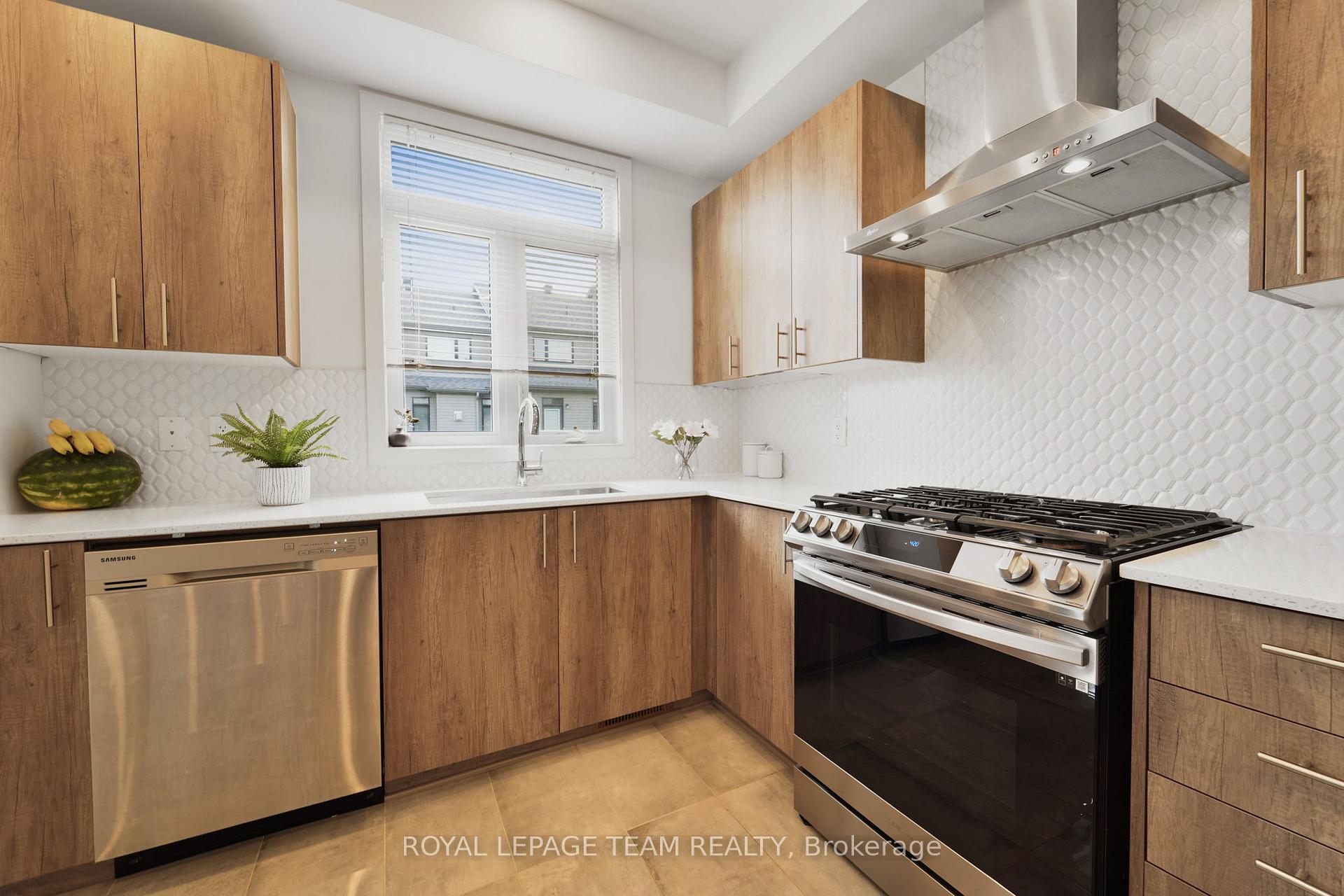 Photo 17 of 91 Heirloom Street, Ottawa, Riverside South/Gloucester Glen — HOMEH