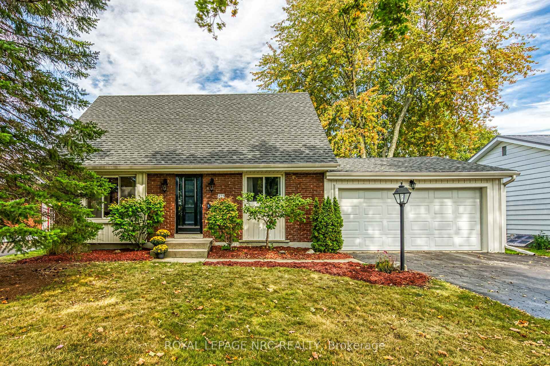 Photo 12 of 325 Brookfield Boulevard, Haldimand, Dunnville — HOMEH