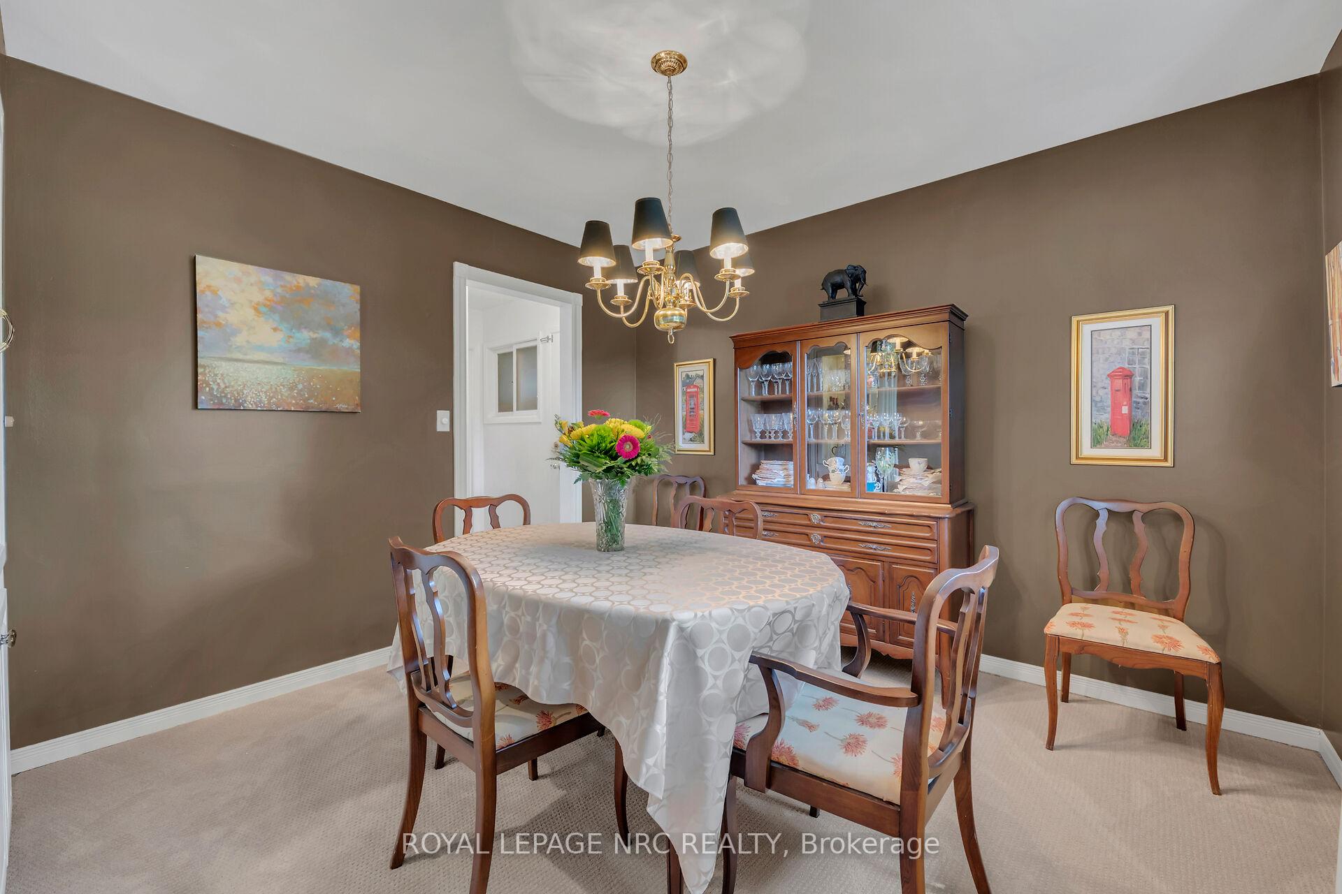 Photo 14 of 325 Brookfield Boulevard, Haldimand, Dunnville — HOMEH