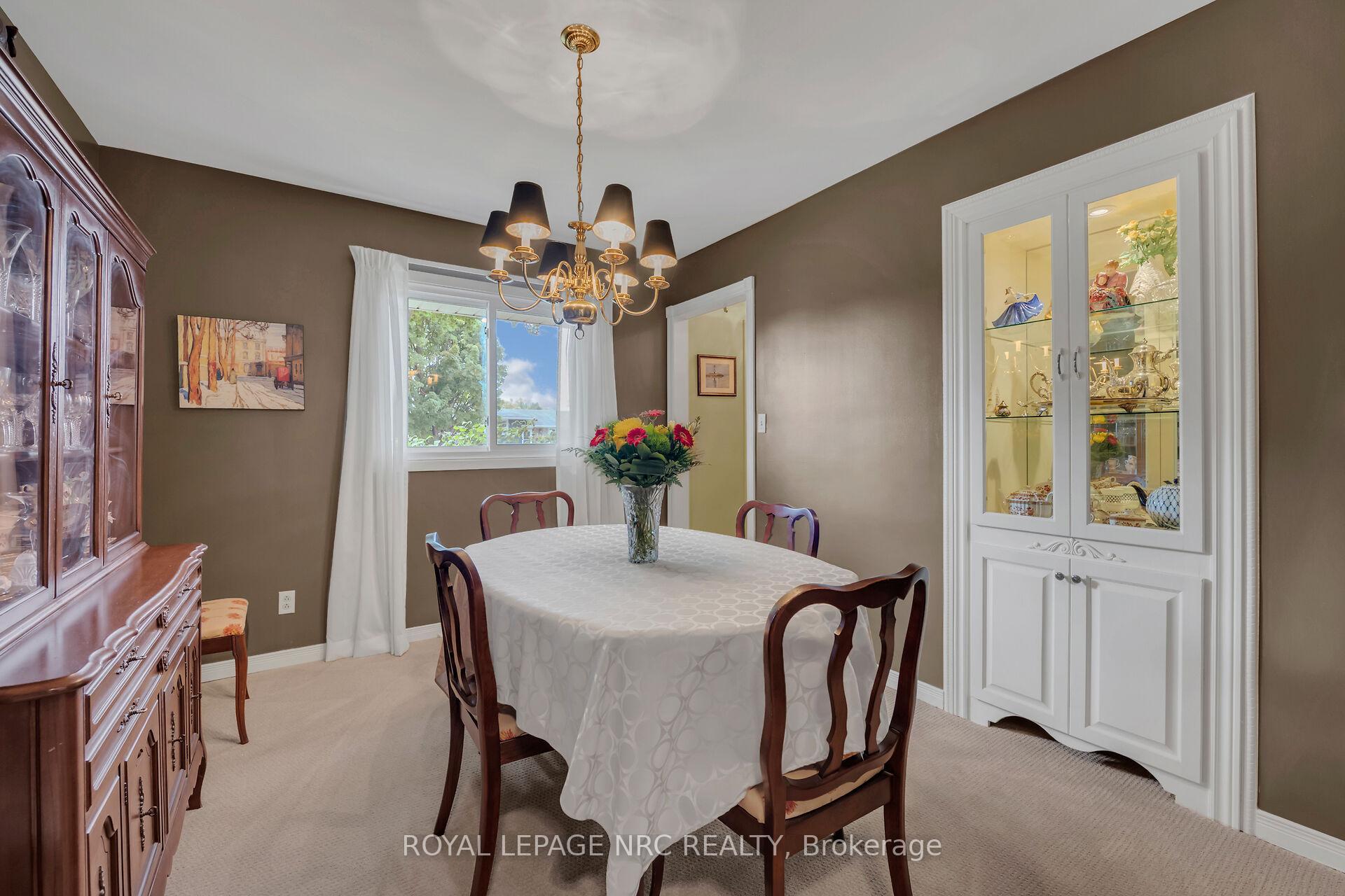 Photo 8 of 325 Brookfield Boulevard, Haldimand, Dunnville — HOMEH