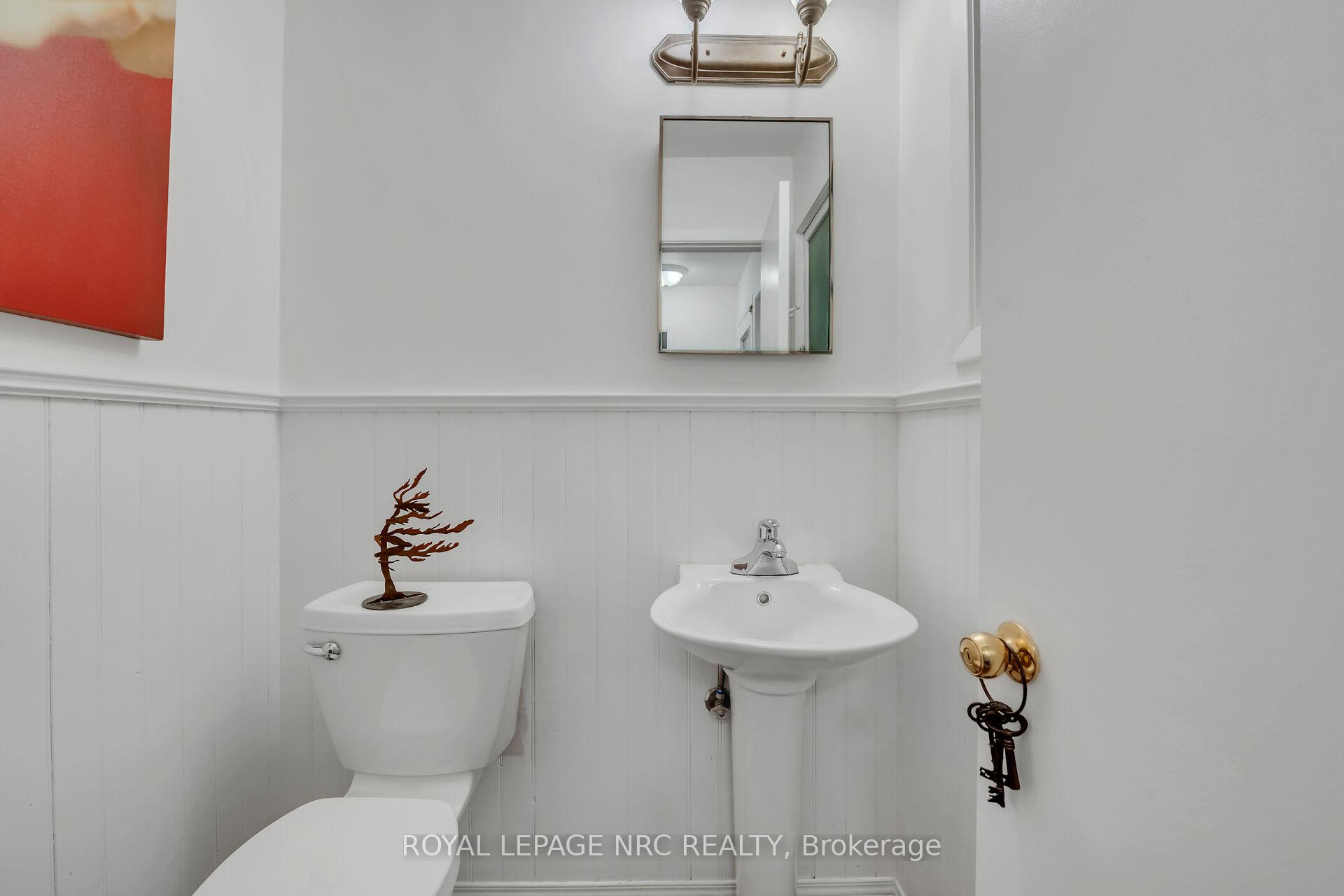 Photo 4 of 325 Brookfield Boulevard, Haldimand, Dunnville — HOMEH