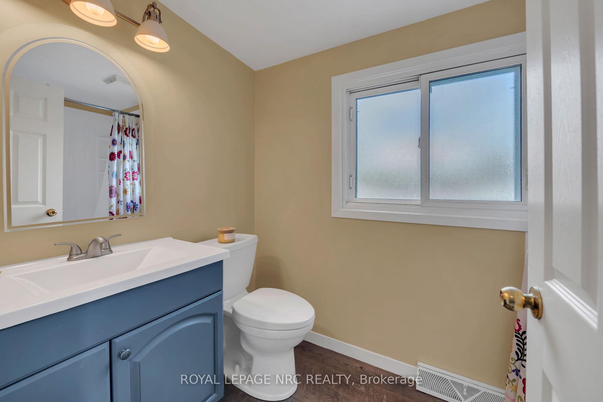 Photo 2 of 325 Brookfield Boulevard, Haldimand, Dunnville — HOMEH