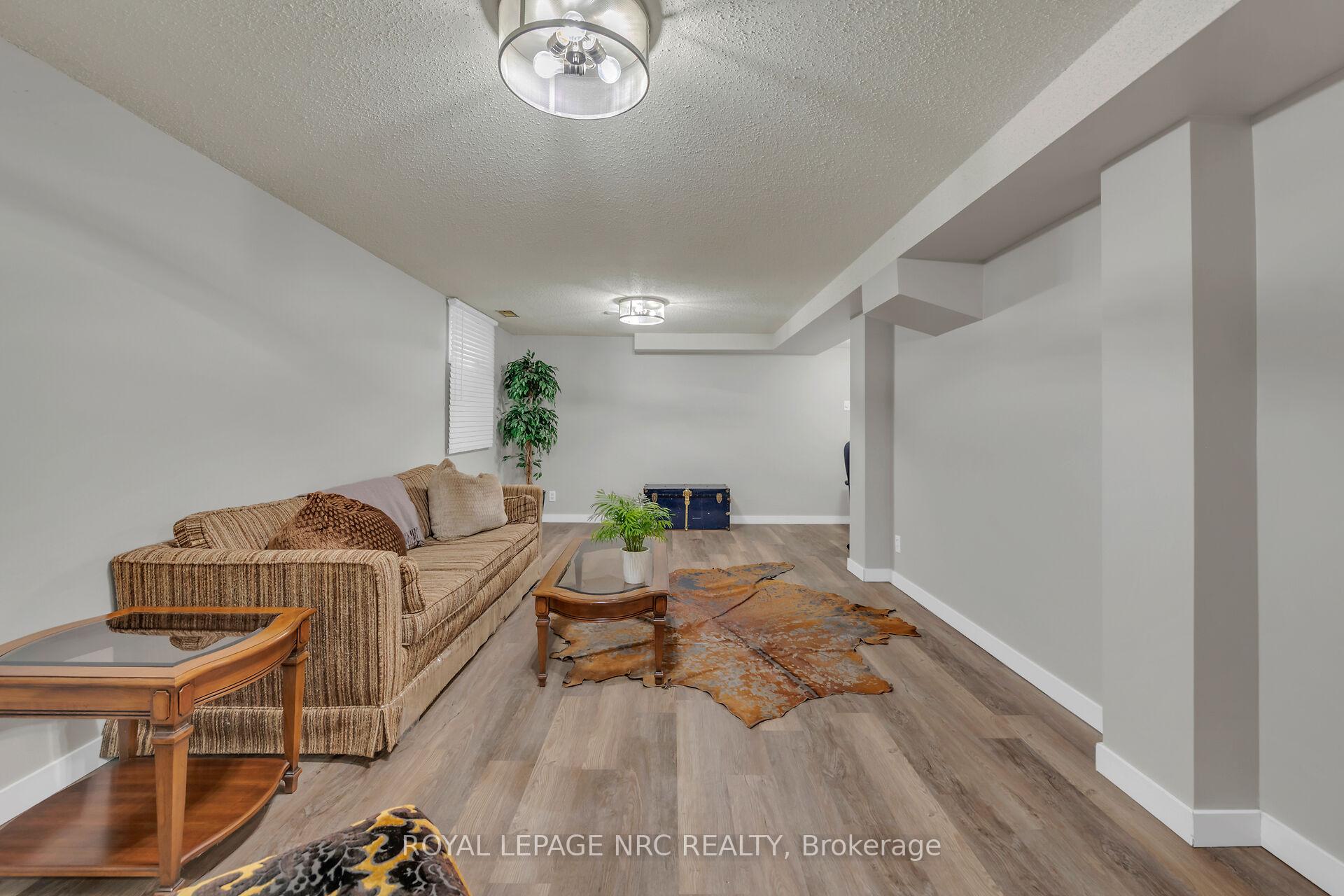 Photo 9 of 325 Brookfield Boulevard, Haldimand, Dunnville — HOMEH