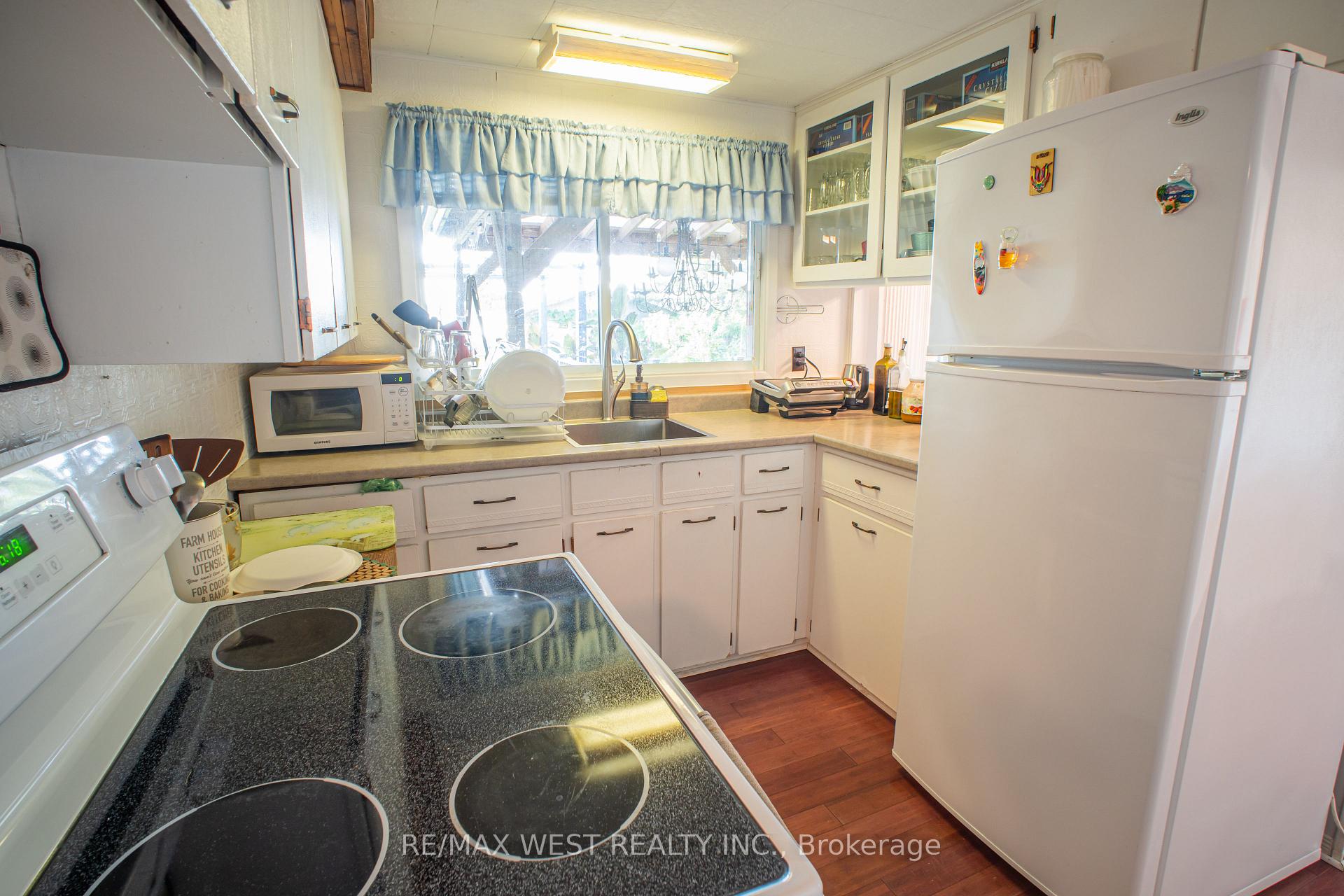 Photo 27 of 1392 Island View Drive, Selwyn — HOMEH