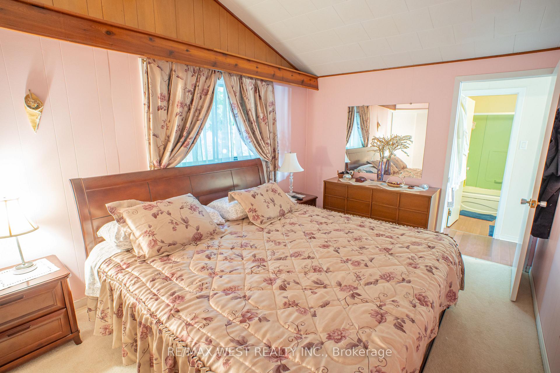 Photo 30 of 1392 Island View Drive, Selwyn — HOMEH