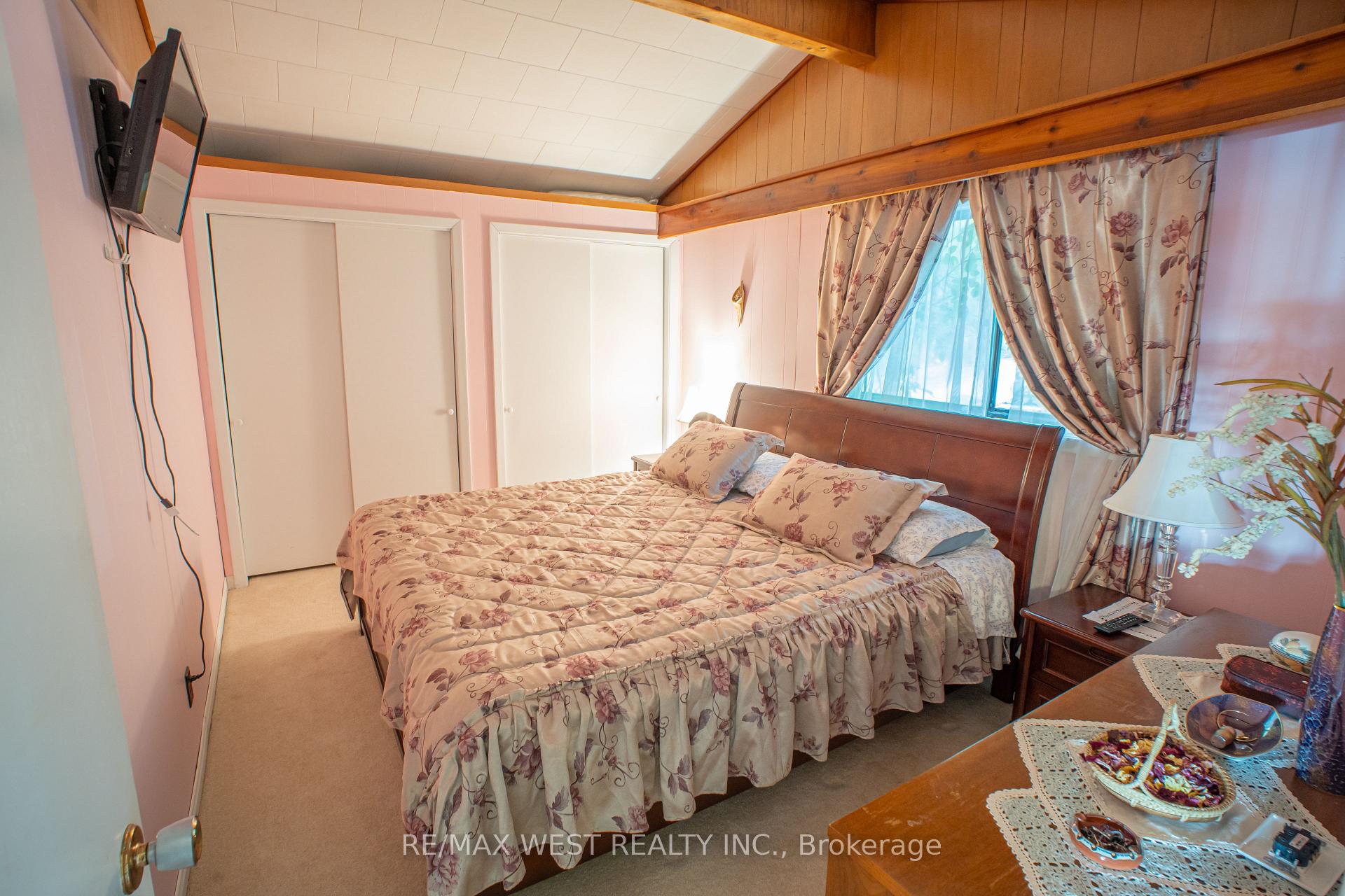 Photo 21 of 1392 Island View Drive, Selwyn — HOMEH