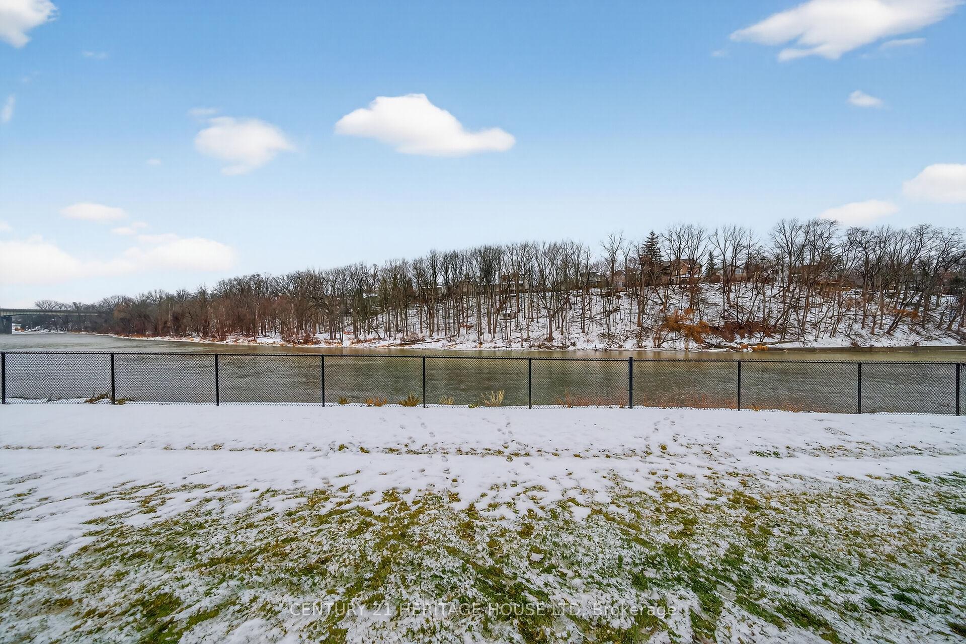 Photo 46 of Unit 7, 80 Willow Street, Brant, Paris — HOMEH