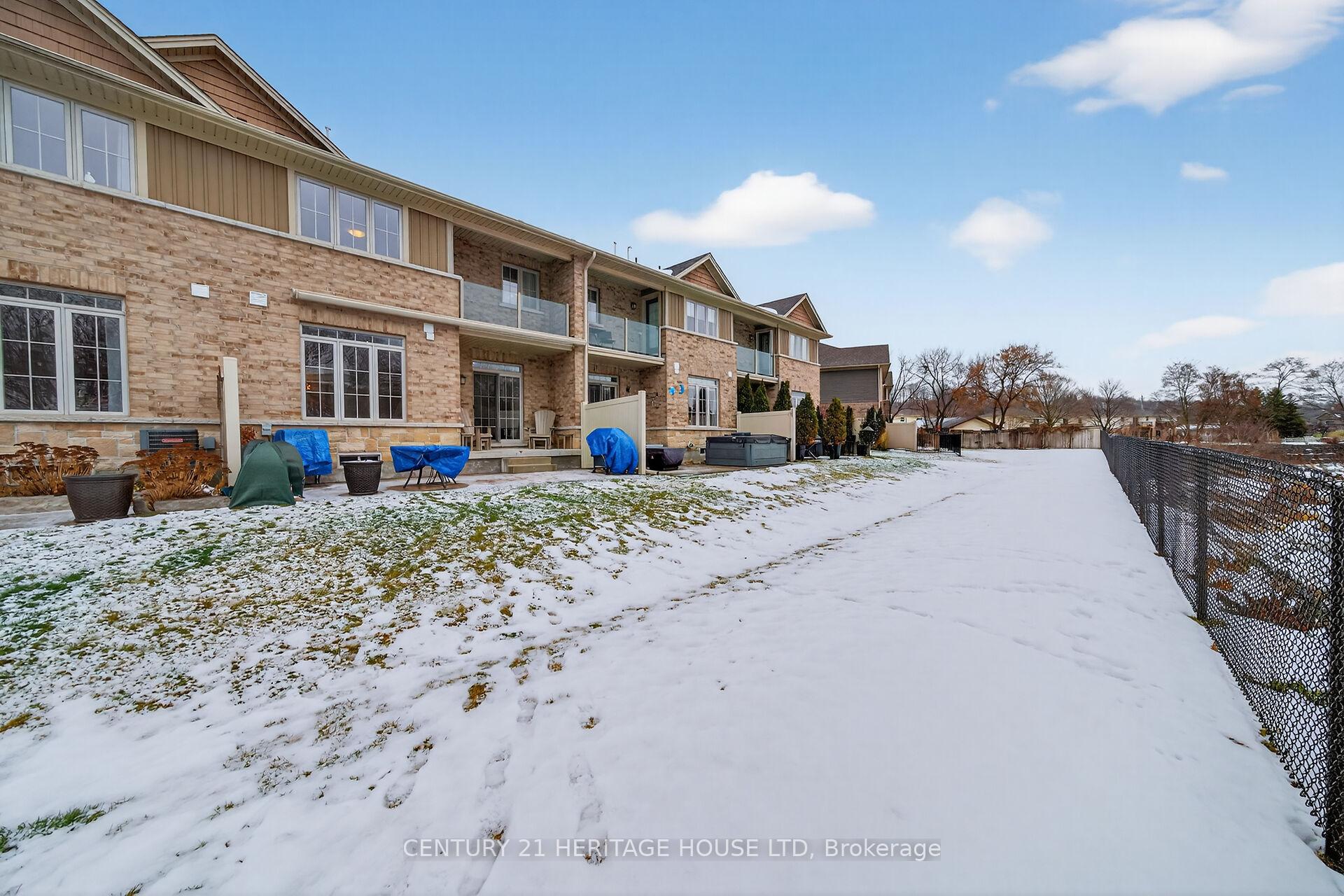 Photo 50 of Unit 7, 80 Willow Street, Brant, Paris — HOMEH