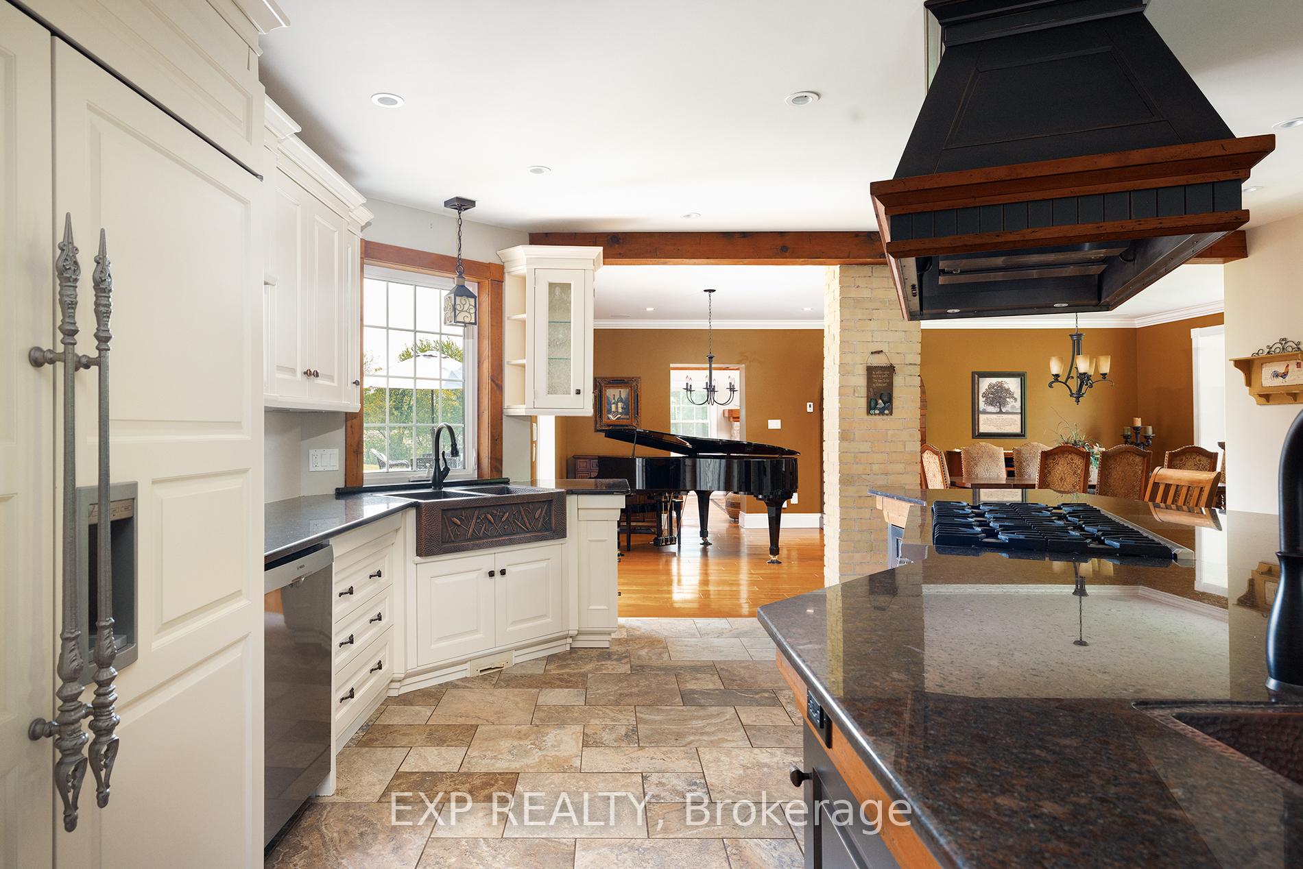 Photo 10 of 1309 Queens Bush Road, Wellesley — HOMEH
