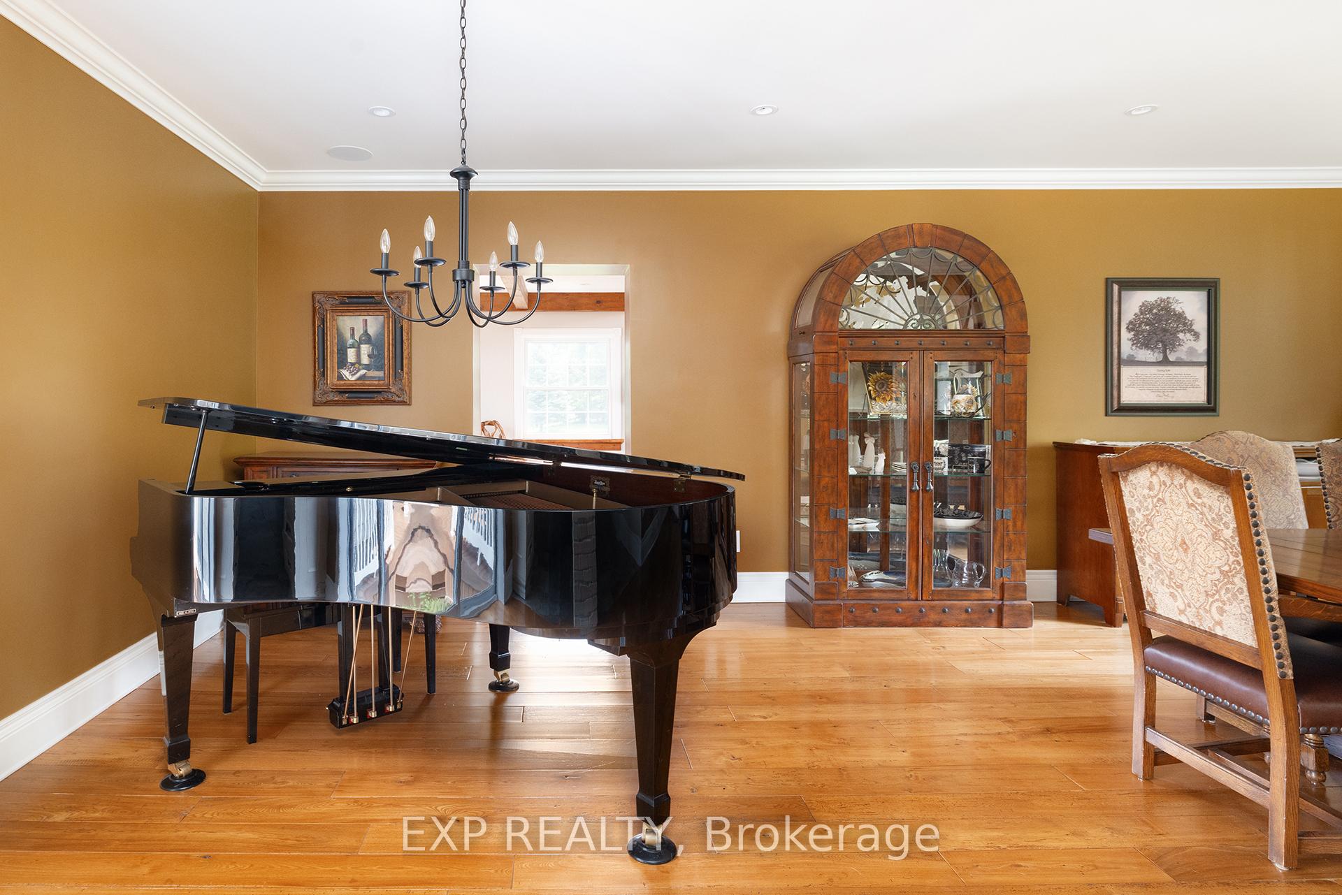 Photo 12 of 1309 Queens Bush Road, Wellesley — HOMEH