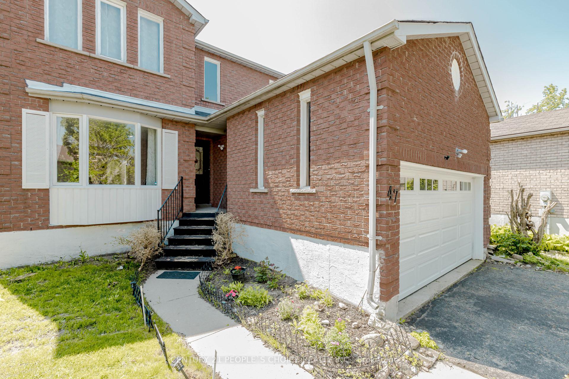 Photo 7 of 47 Blair Crescent, Barrie, Grove East — HOMEH