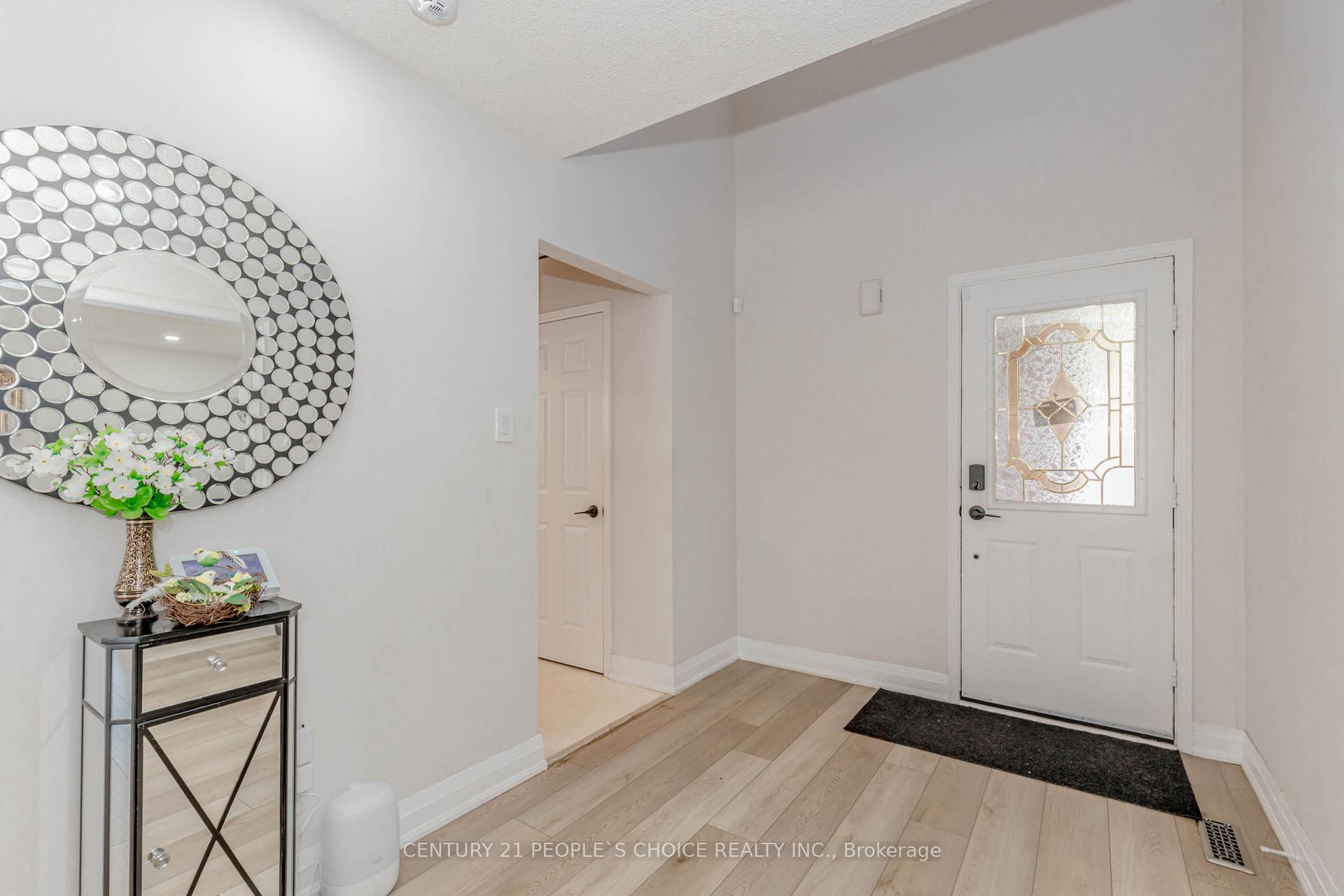 Photo 16 of 47 Blair Crescent, Barrie, Grove East — HOMEH