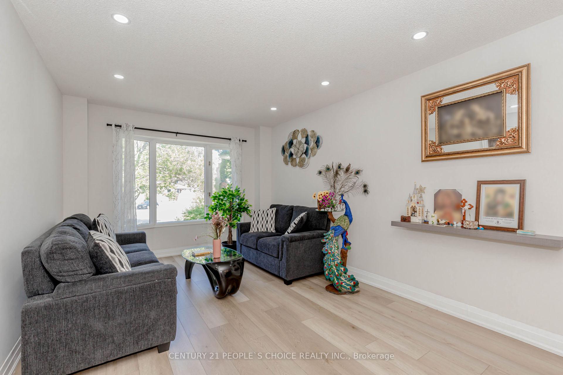 Photo 26 of 47 Blair Crescent, Barrie, Grove East — HOMEH