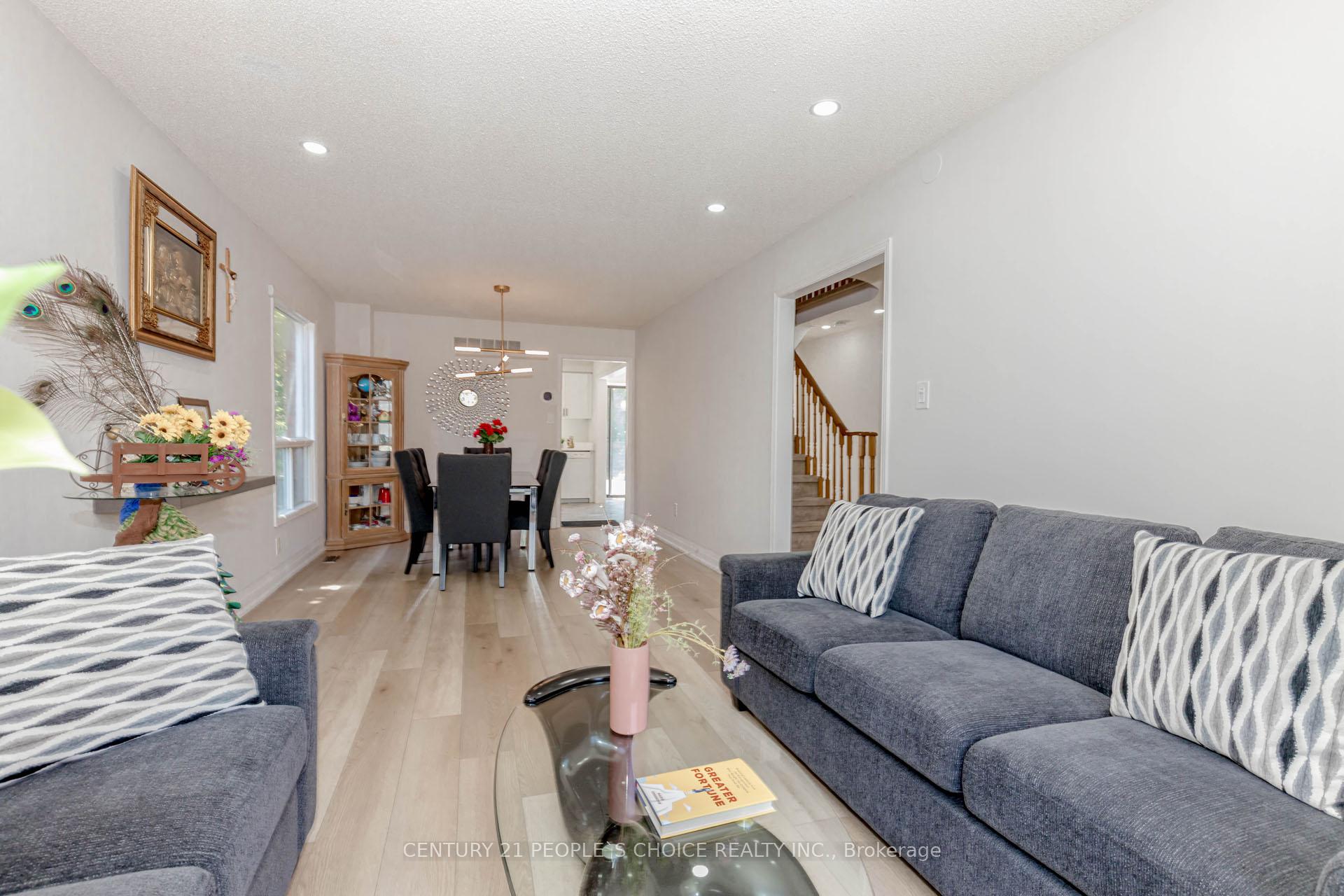 Photo 8 of 47 Blair Crescent, Barrie, Grove East — HOMEH