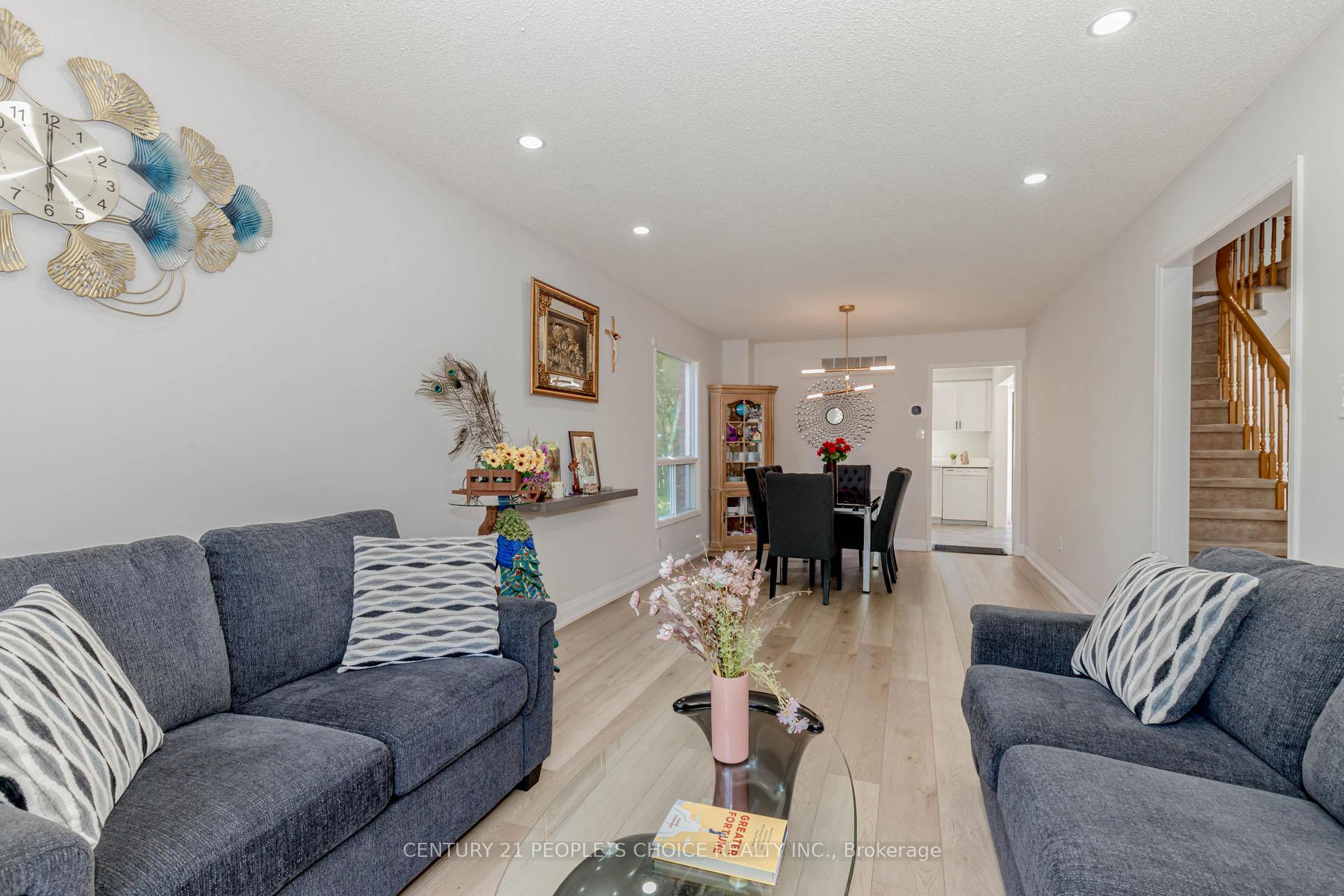 Photo 10 of 47 Blair Crescent, Barrie, Grove East — HOMEH