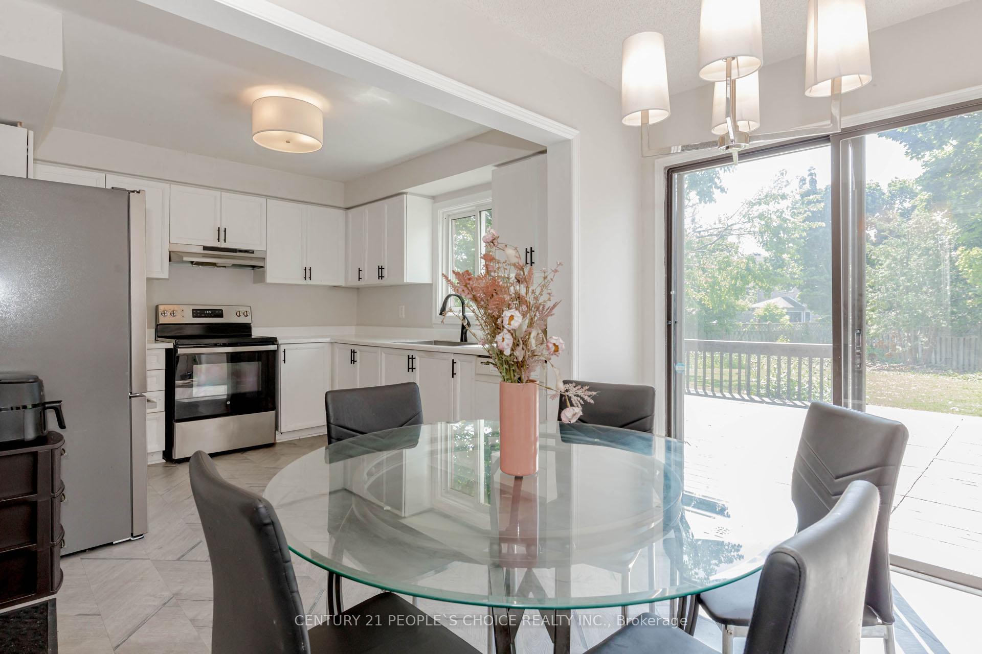 Photo 38 of 47 Blair Crescent, Barrie, Grove East — HOMEH