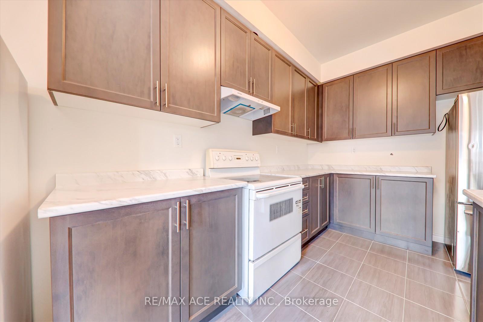Photo 10 of 1153 Azalea Avenue, Pickering, Rural Pickering — HOMEH