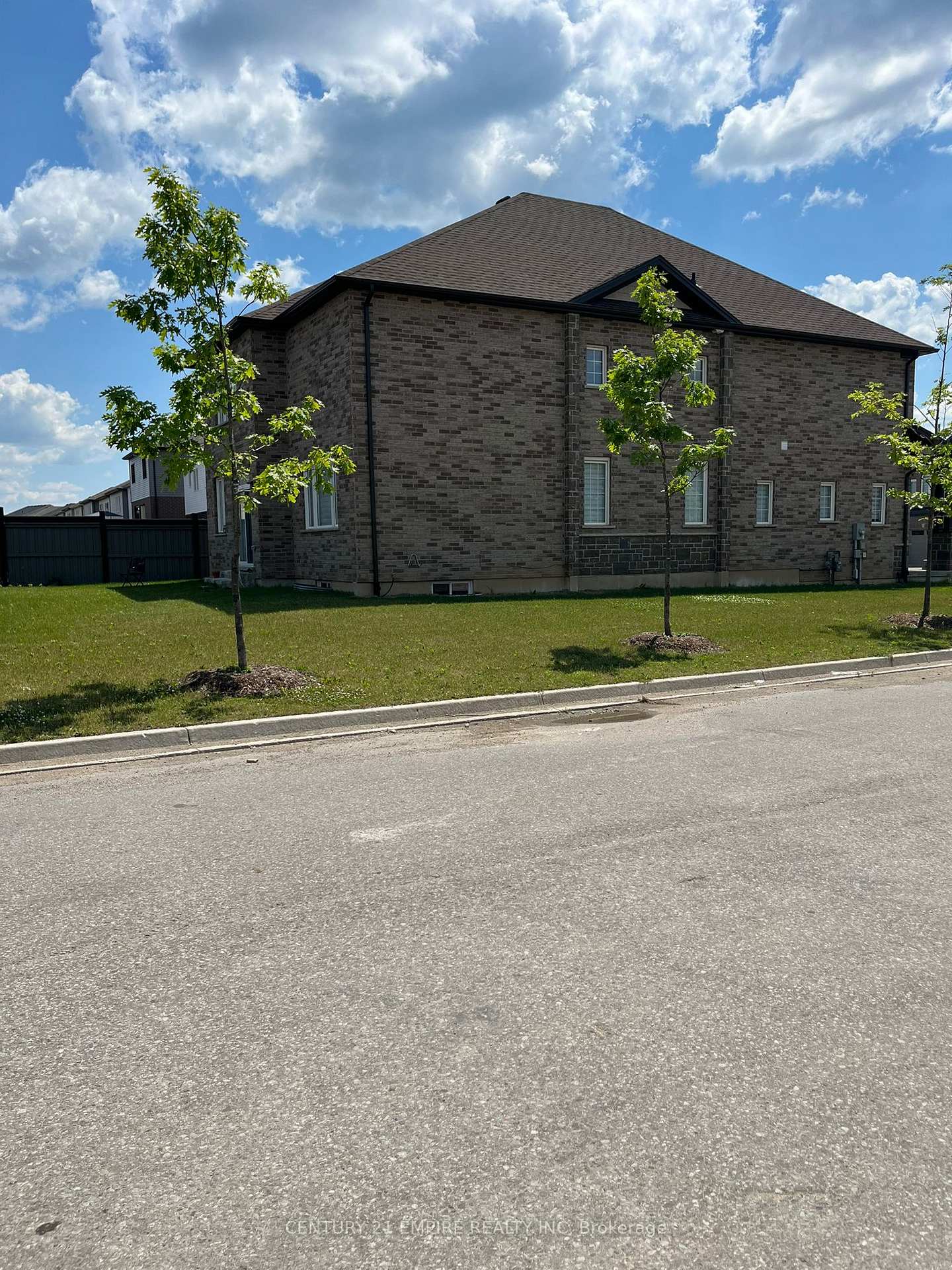 Photo 3 of 225 Freure Drive, Cambridge — HOMEH