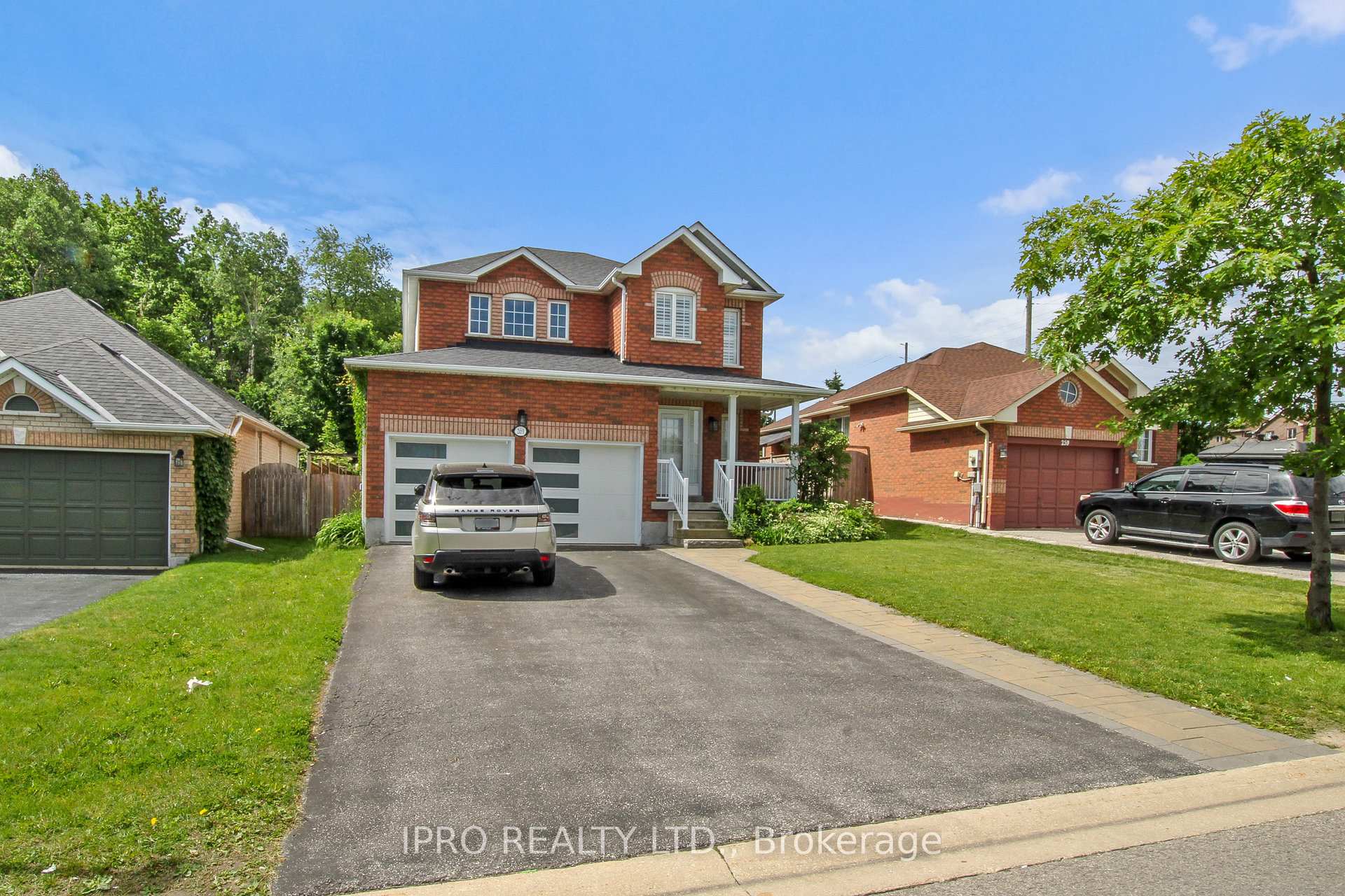 Photo 1 of 261 Stanley Street, Barrie, East Bayfield — HOMEH