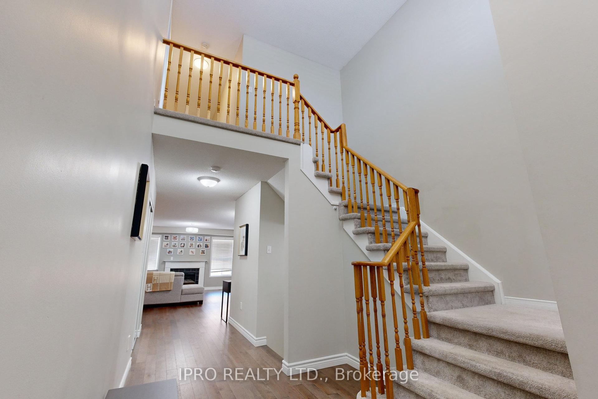 Photo 2 of 261 Stanley Street, Barrie, East Bayfield — HOMEH
