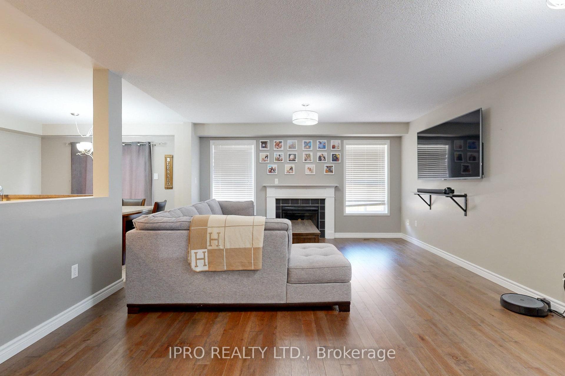 Photo 12 of 261 Stanley Street, Barrie, East Bayfield — HOMEH