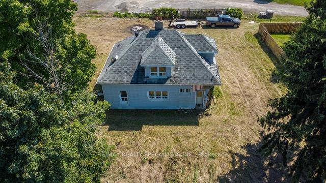 Photo 2 of 122 8th Concession Road E, Hamilton, Freelton — HOMEH