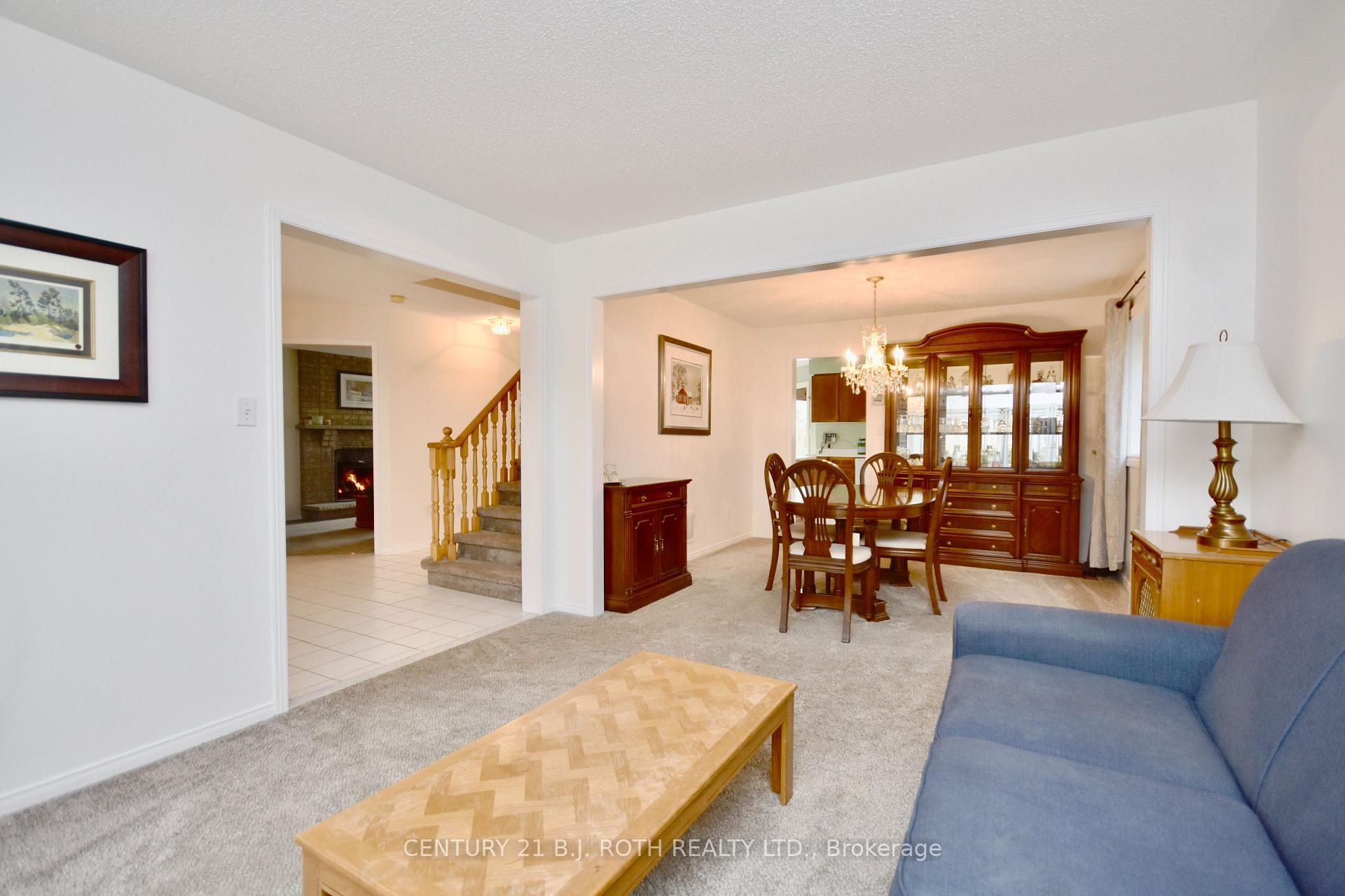 Photo 4 of 3 Stroud Place, Barrie, Ardagh — HOMEH