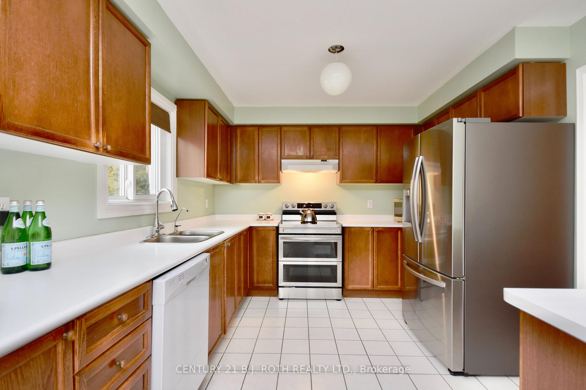 Photo 12 of 3 Stroud Place, Barrie, Ardagh — HOMEH