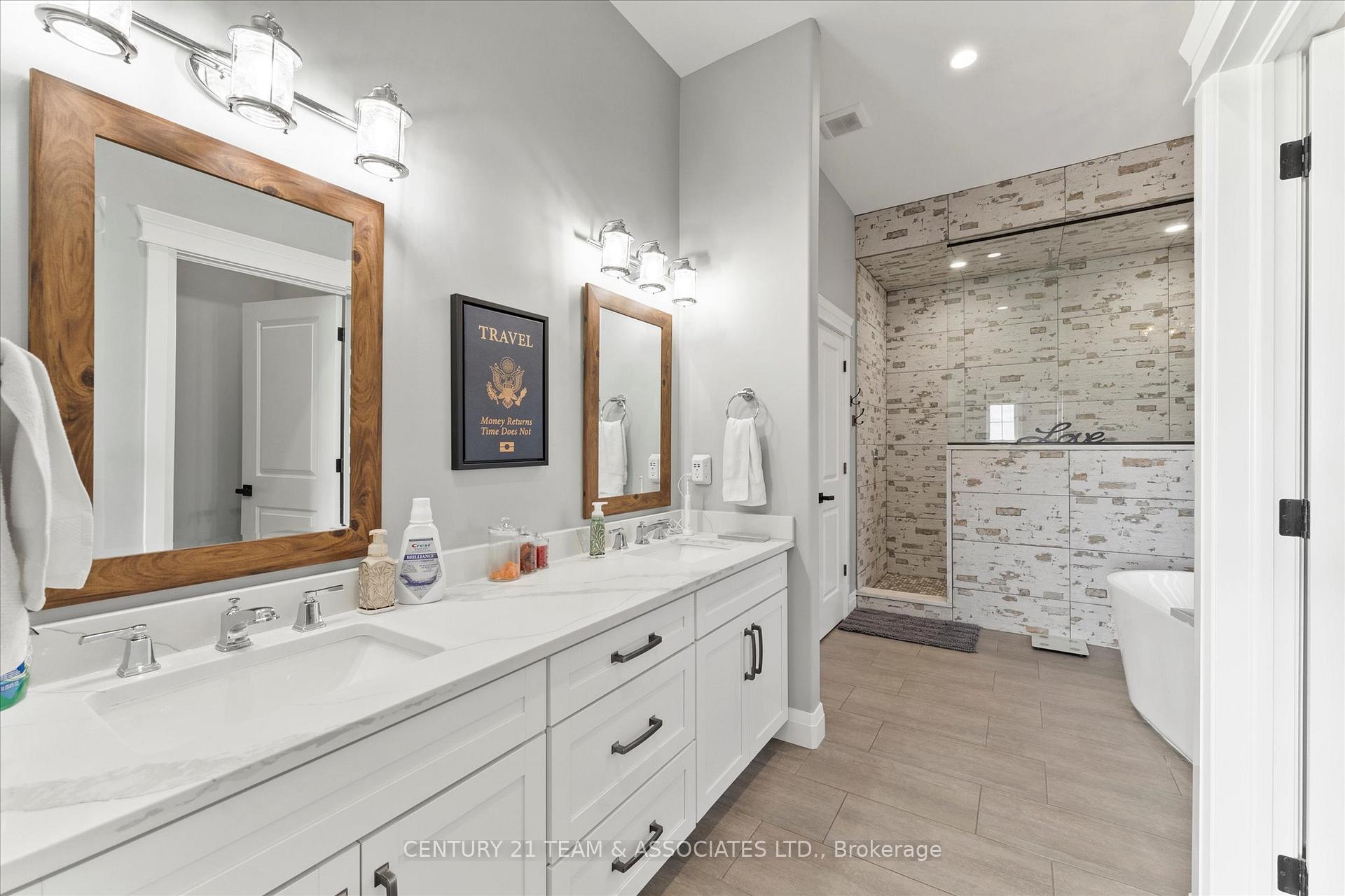 Photo 18 of 1015 Ruscom River Road E, Lakeshore — HOMEH