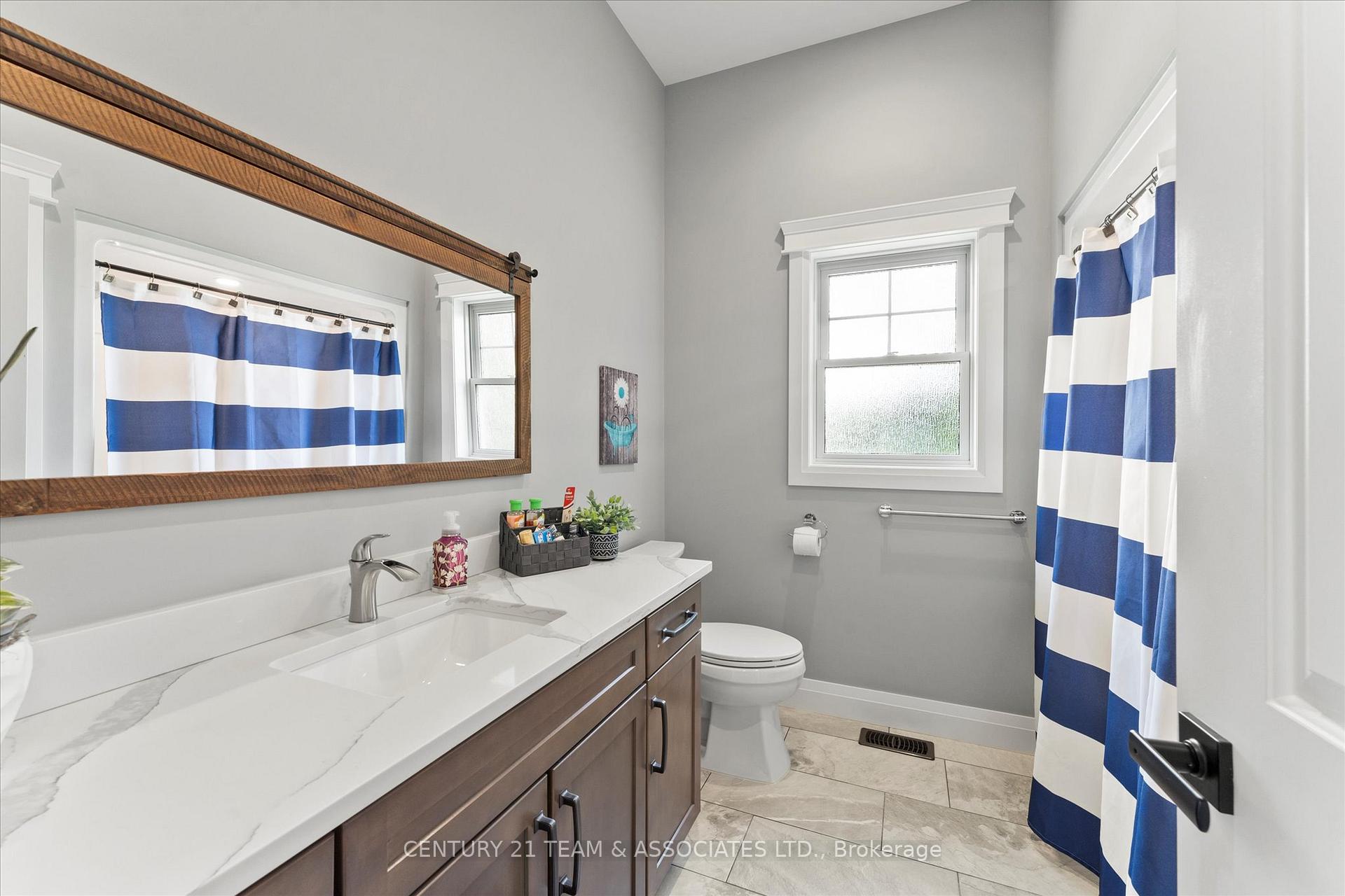 Photo 11 of 1015 Ruscom River Road E, Lakeshore — HOMEH