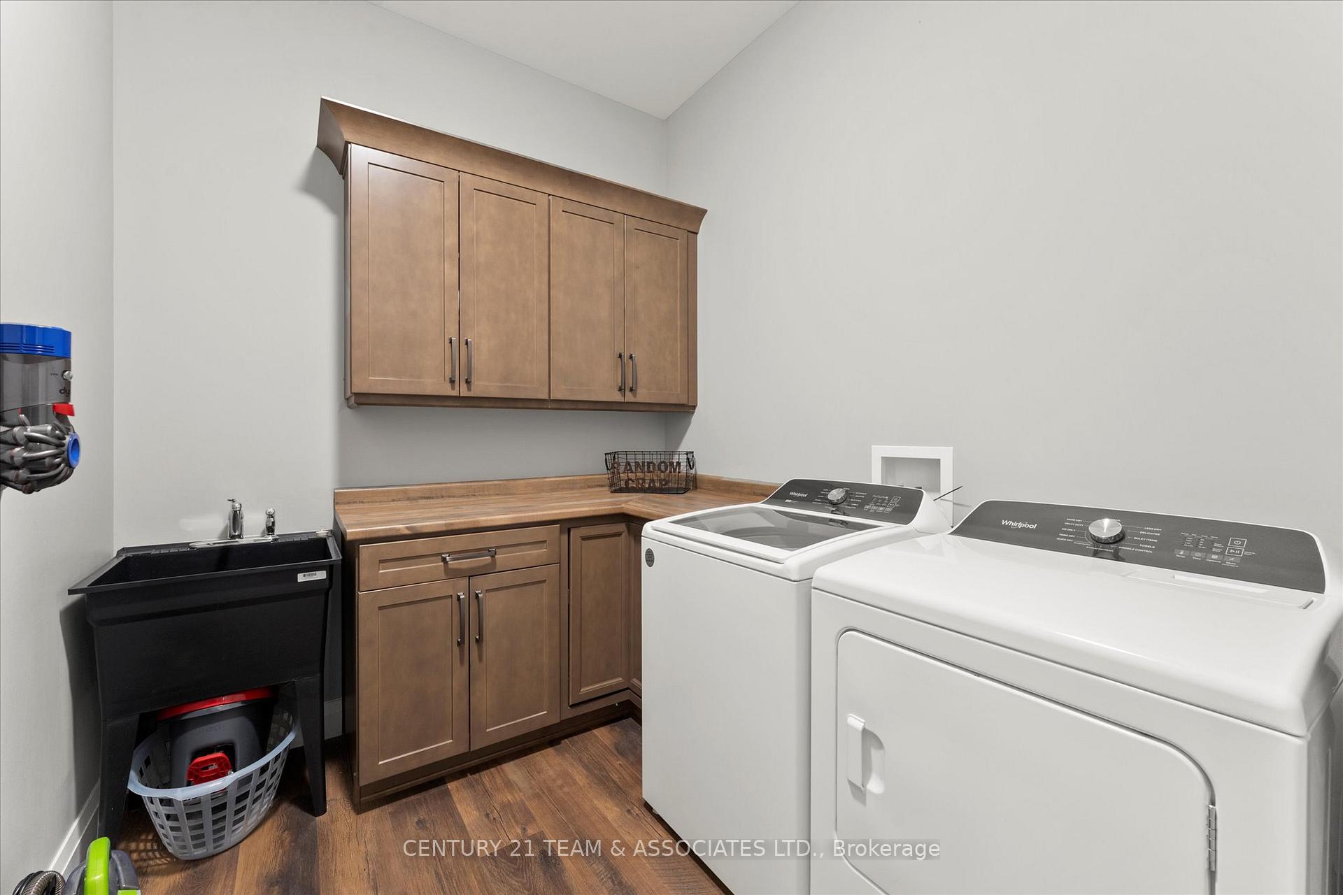 Photo 26 of 1015 Ruscom River Road E, Lakeshore — HOMEH