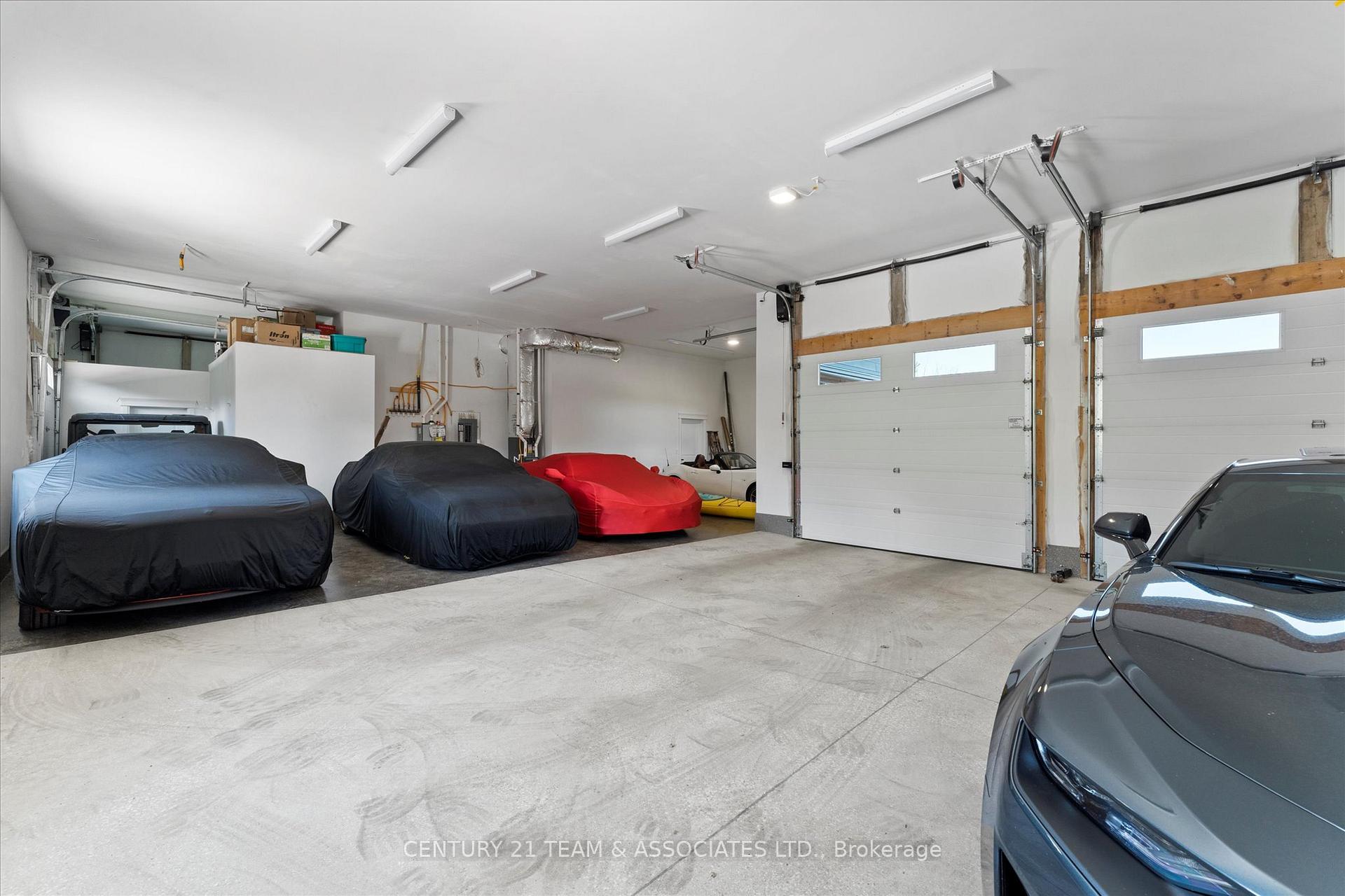 Photo 24 of 1015 Ruscom River Road E, Lakeshore — HOMEH