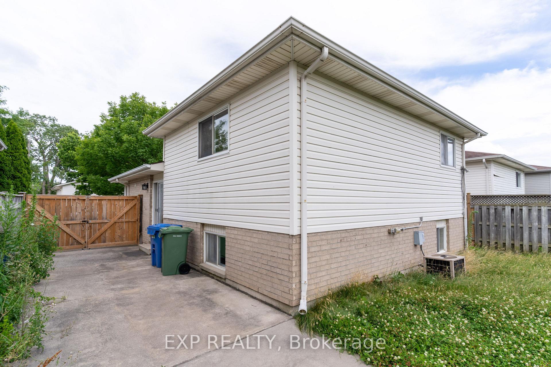 Photo 26 of 1657 Blairwood Crescent, Windsor — HOMEH