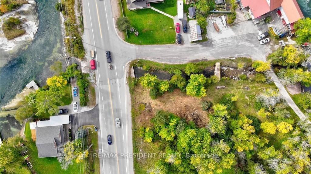 Photo 2 of 8225 County Road 169, Severn, Washago — HOMEH