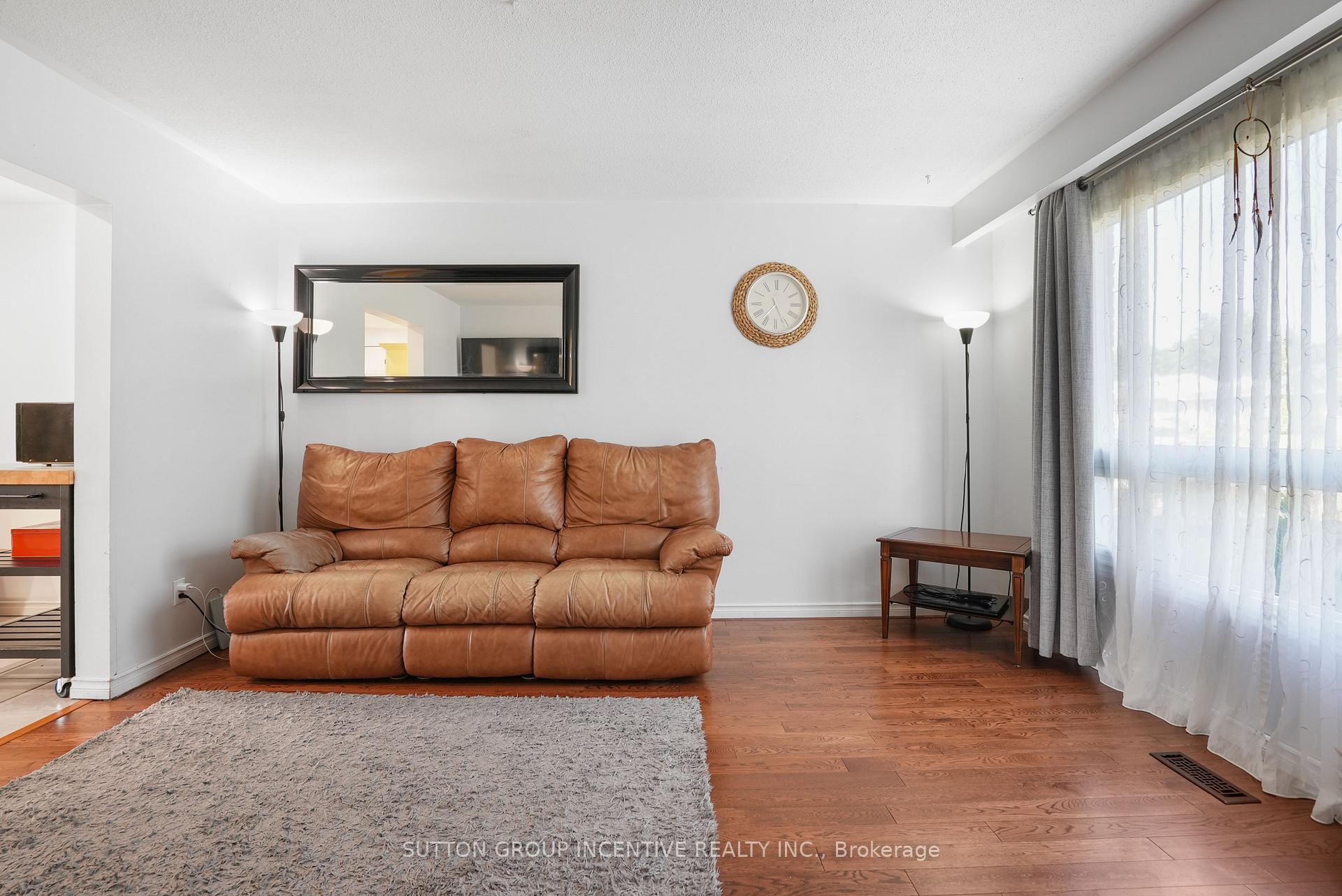 Photo 13 of 119 Daphne Crescent, Barrie, Cundles East — HOMEH