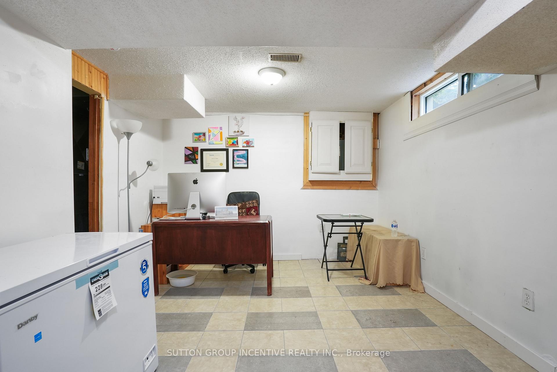 Photo 23 of 119 Daphne Crescent, Barrie, Cundles East — HOMEH