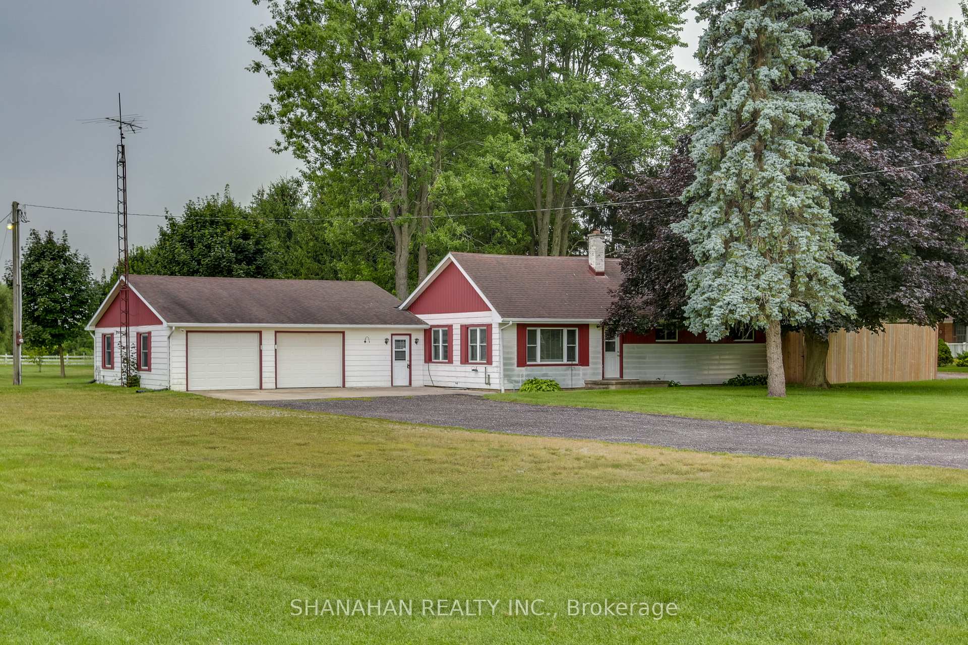 Photo 1 of 7125 Egremont Road, Warwick, Watford — HOMEH